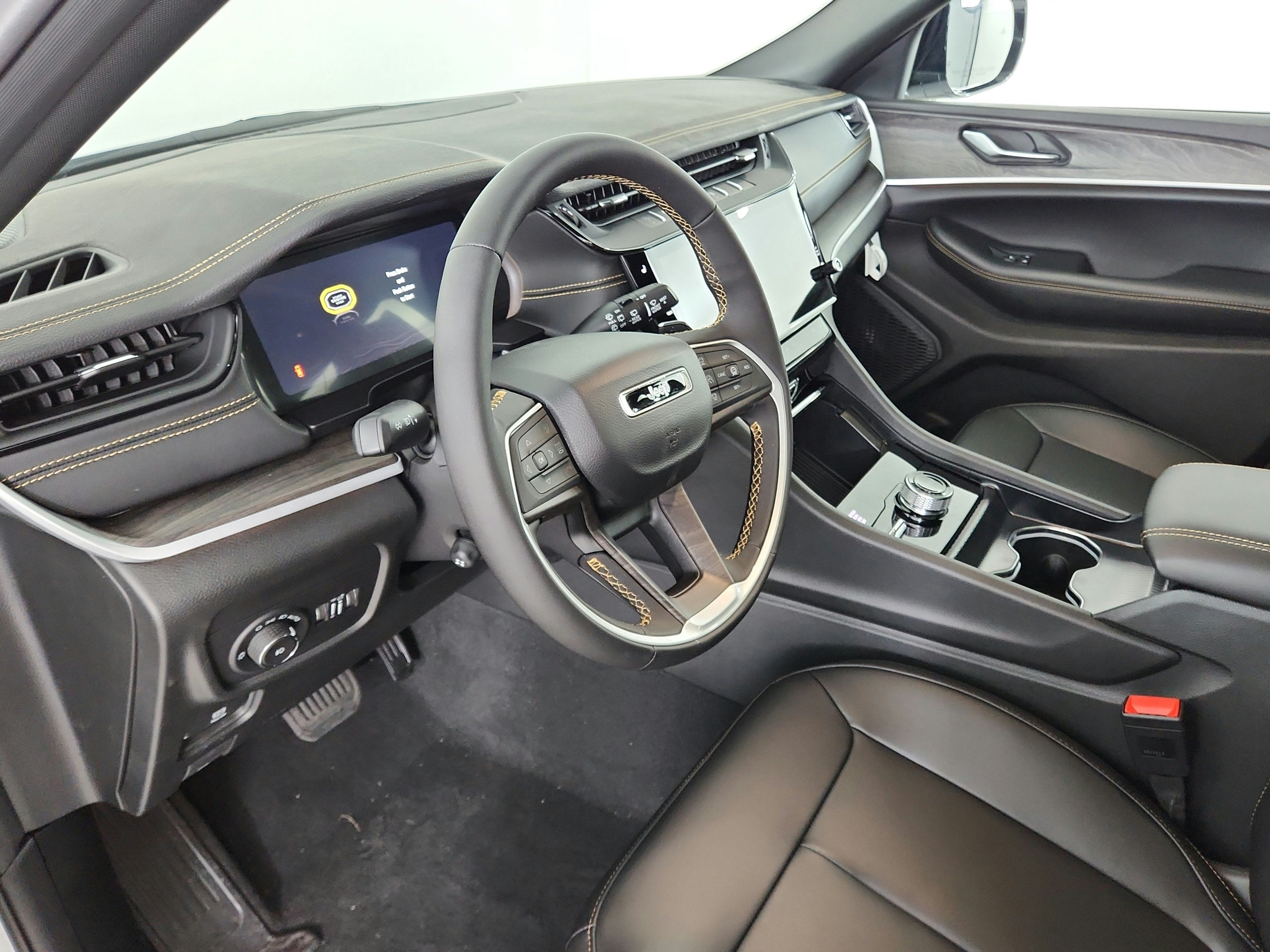 2026 Jeep Grand Cherokee 85th Anniversary Edition 4x4