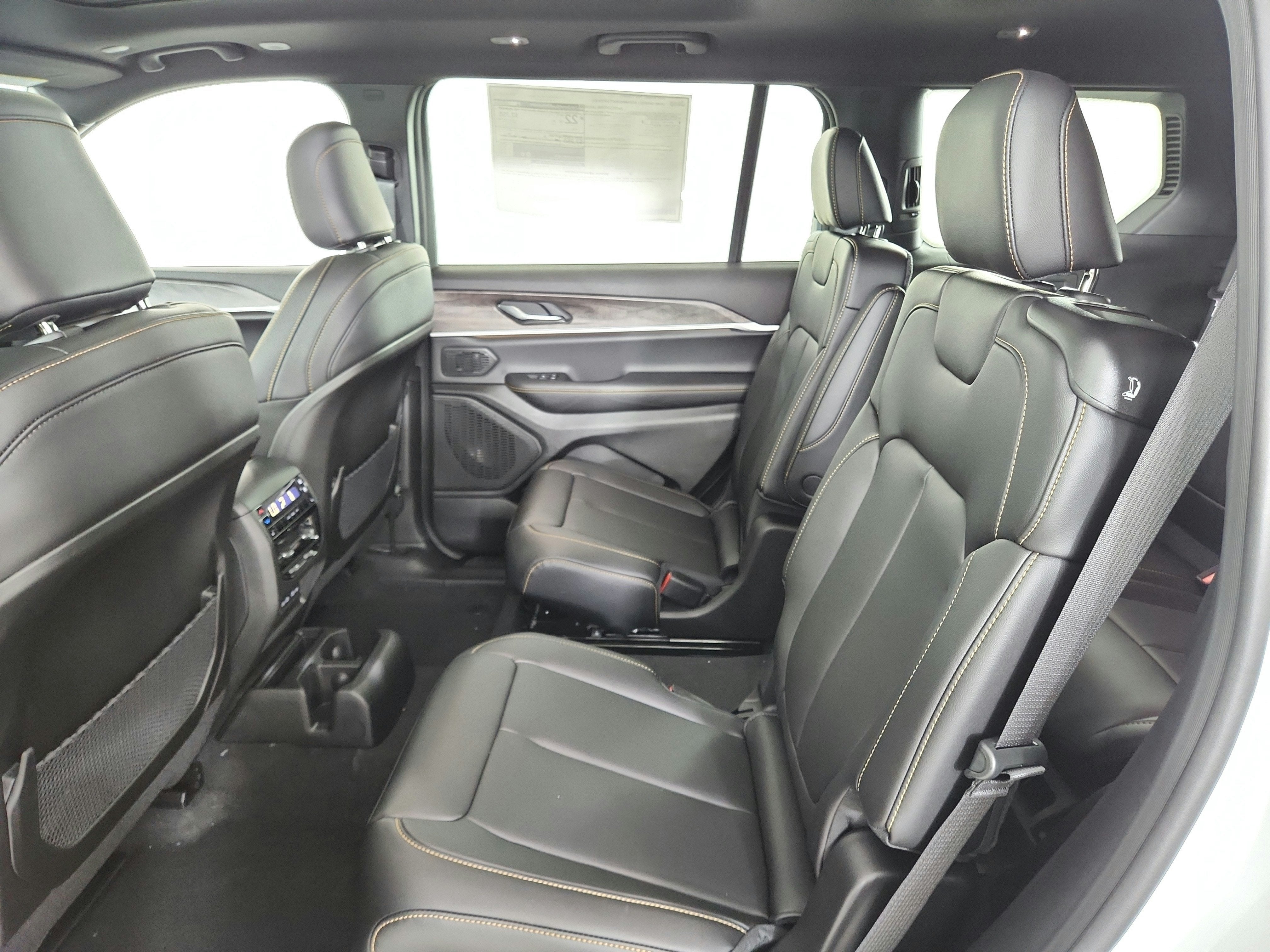 2026 Jeep Grand Cherokee 85th Anniversary Edition 4x4