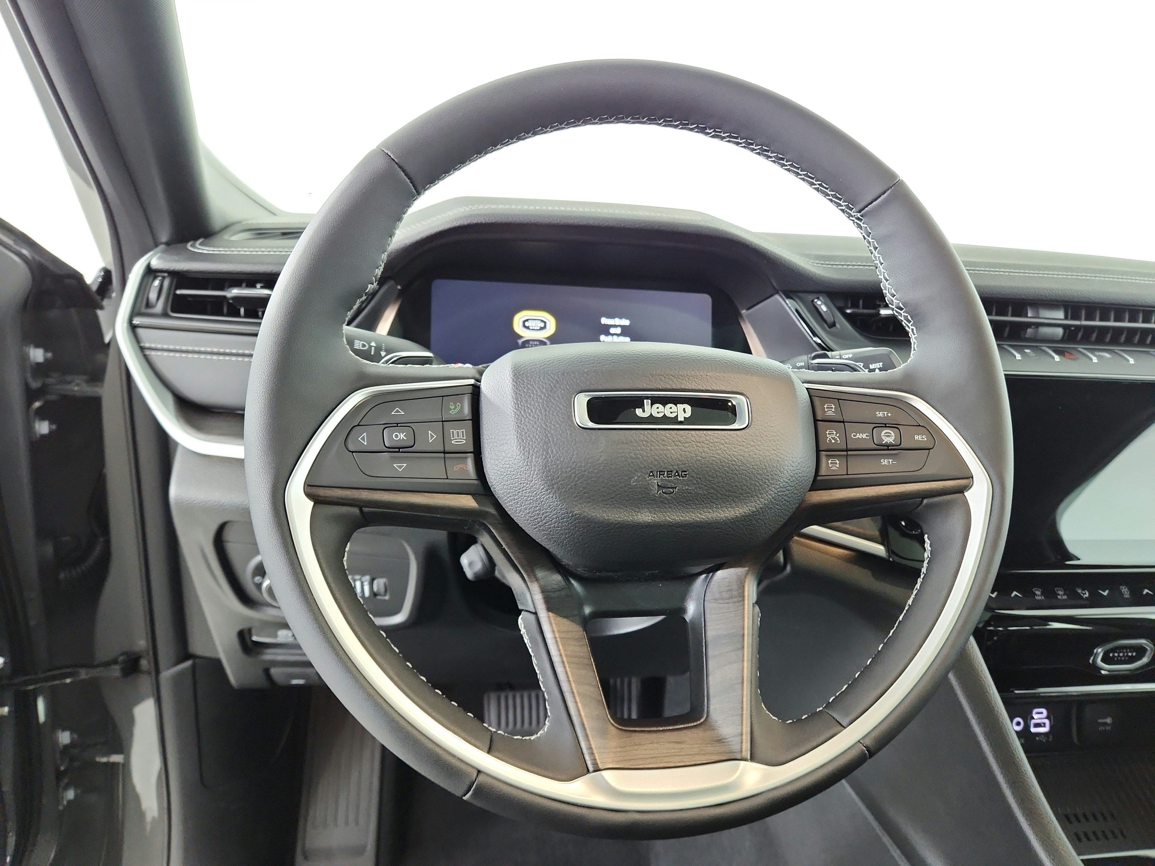 2027 Jeep Grand Cherokee L Limited Reserve 4x4