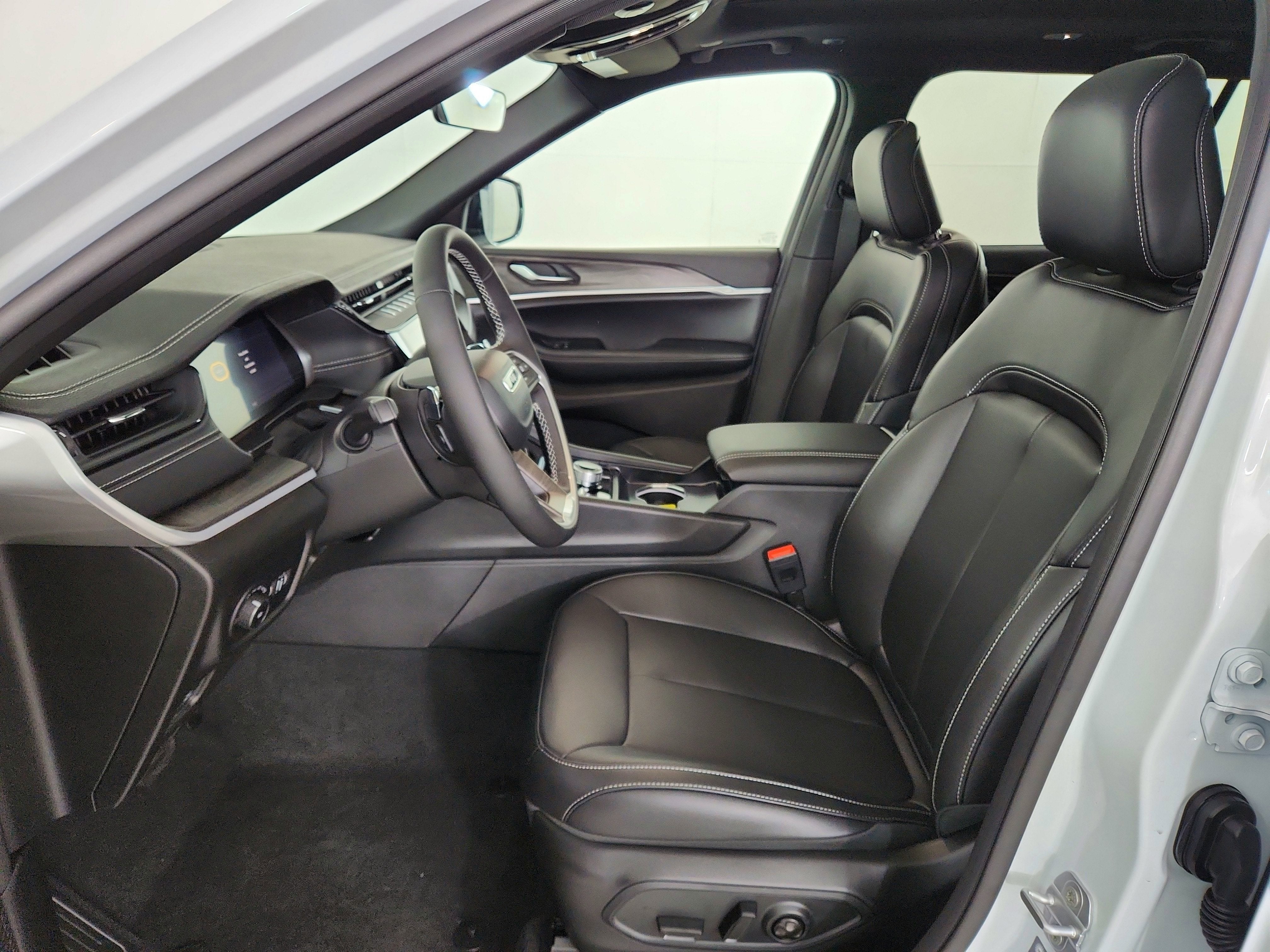 2026 Jeep Grand Cherokee JEEP GRAND CHEROKEE L LIMITED 4X4