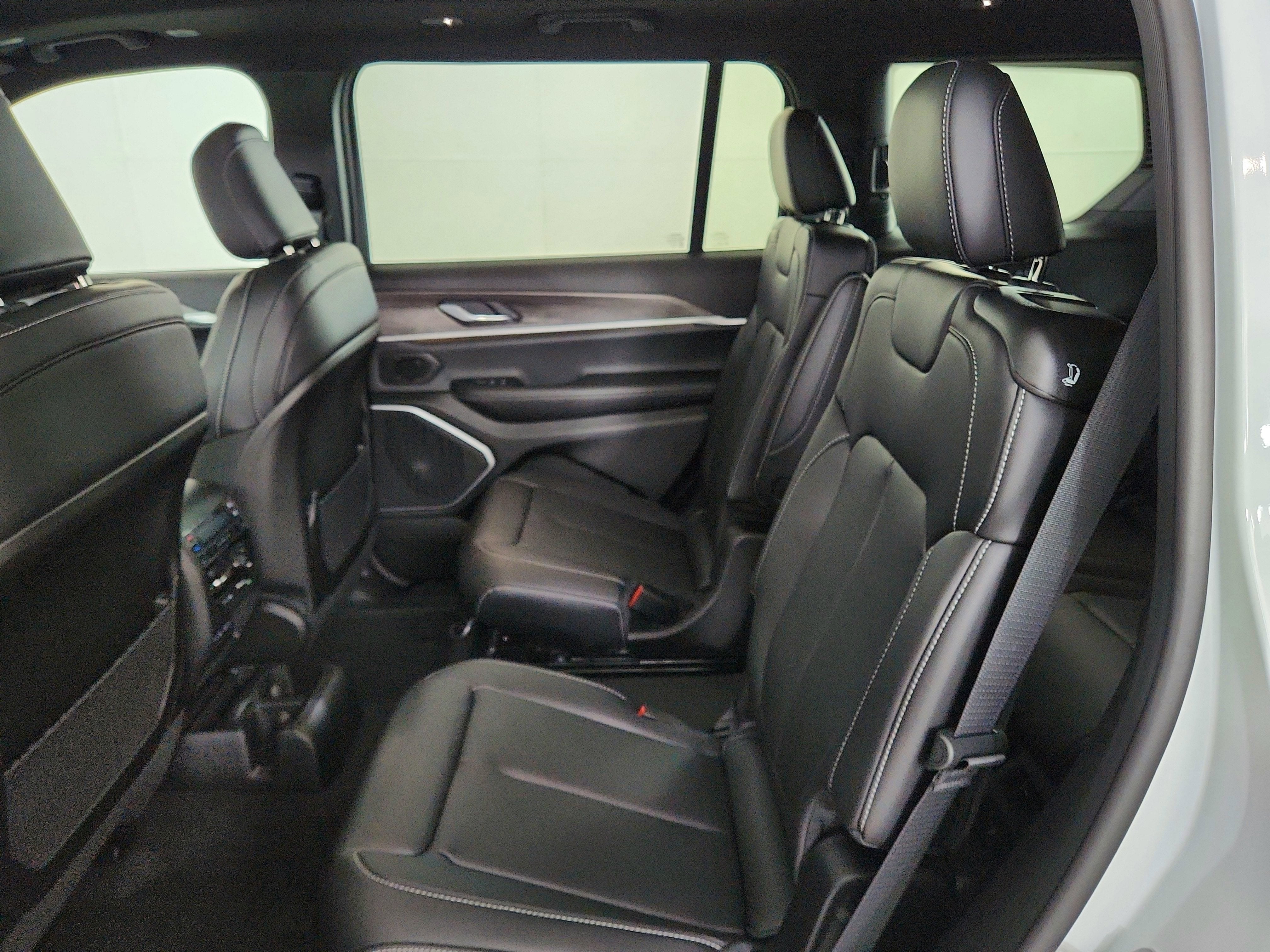 2026 Jeep Grand Cherokee JEEP GRAND CHEROKEE L LIMITED 4X4