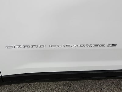 2026 Jeep Grand Cherokee 85th Anniversary Edition 4x4