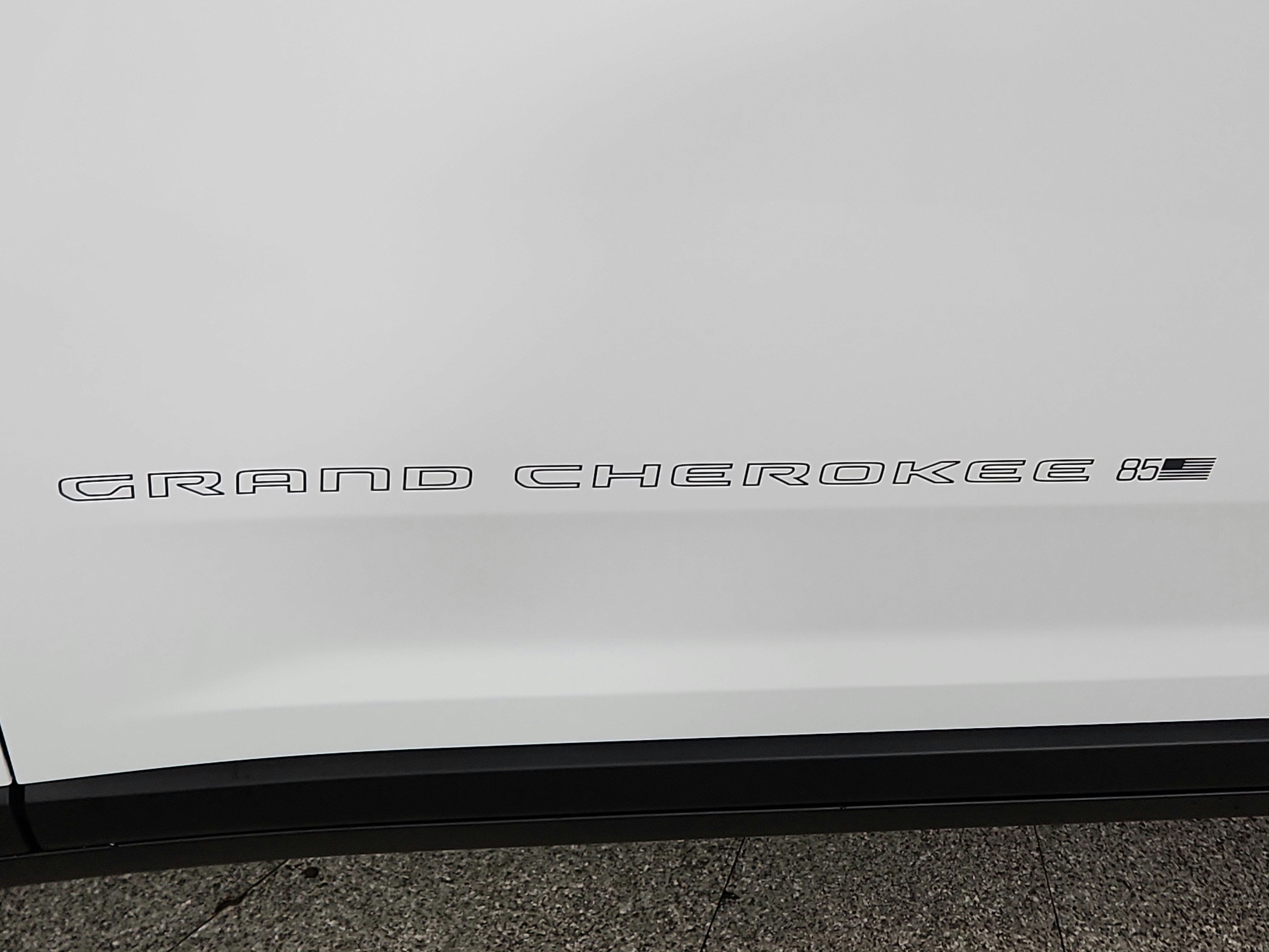 2026 Jeep Grand Cherokee 85th Anniversary Edition 4x4
