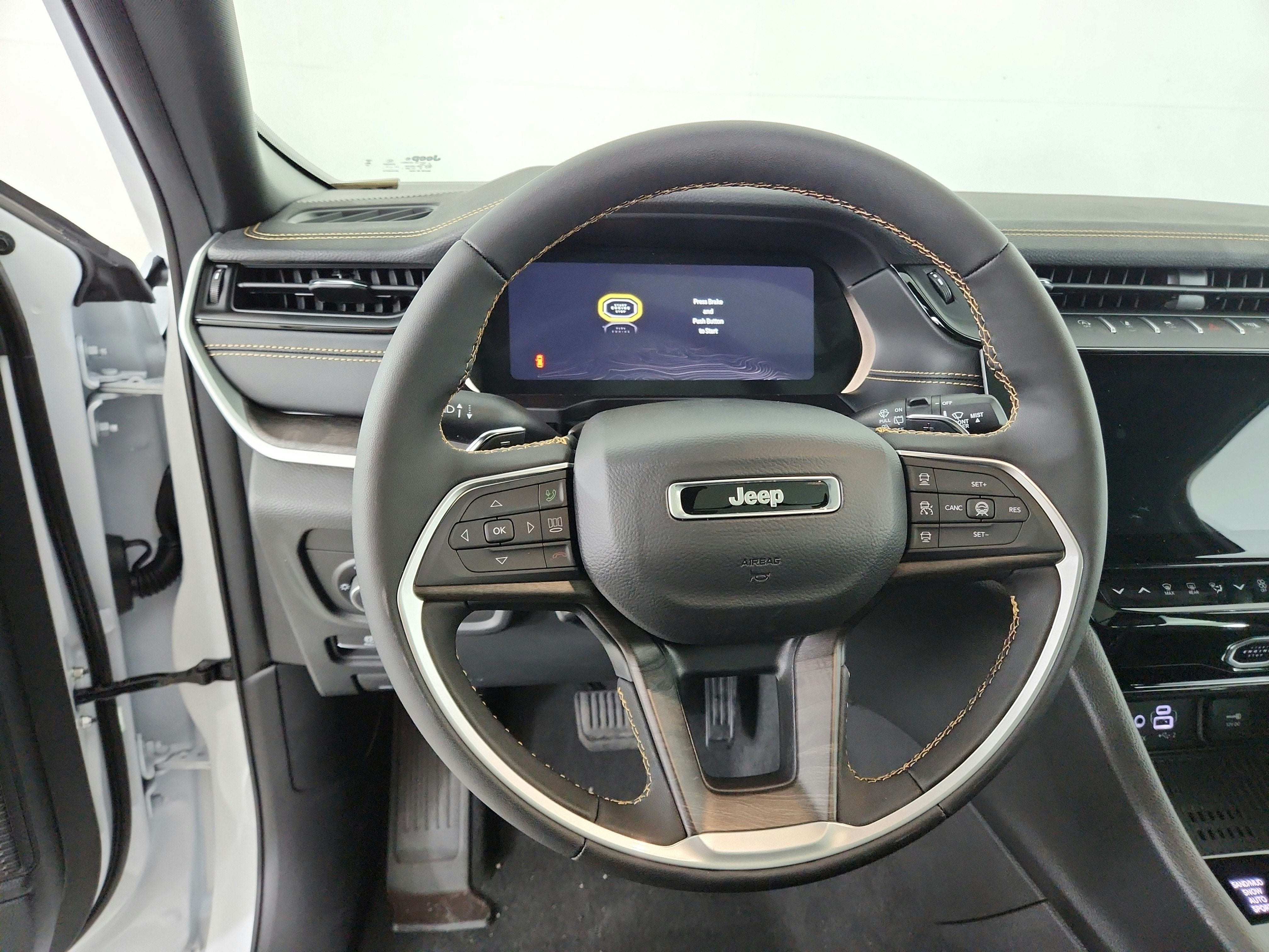 2026 Jeep Grand Cherokee 85th Anniversary Edition 4x4