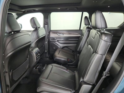 2027 Jeep Grand Cherokee L Limited 4x4