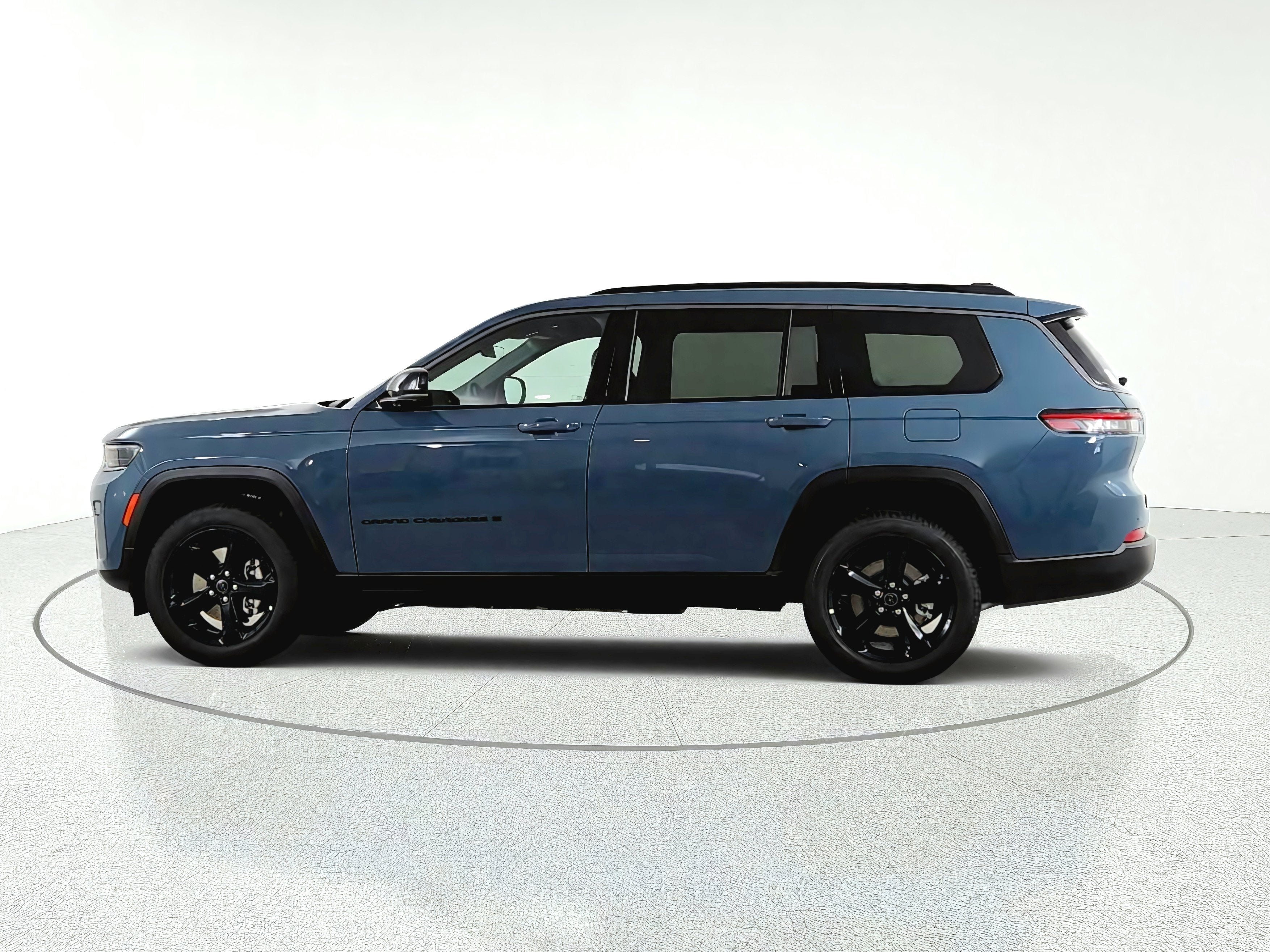 2027 Jeep Grand Cherokee L Limited 4x4