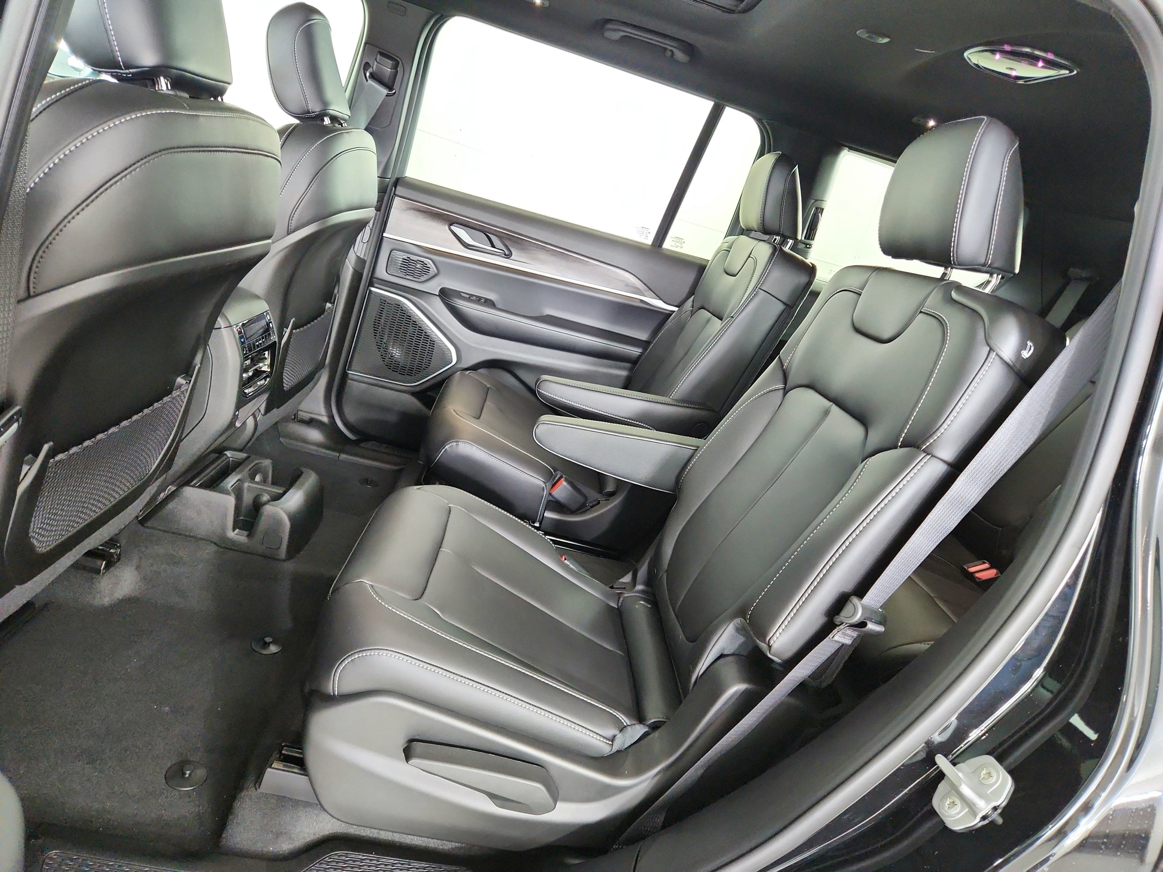 2026 Jeep Grand Cherokee JEEP GRAND CHEROKEE L LIMITED 4X4