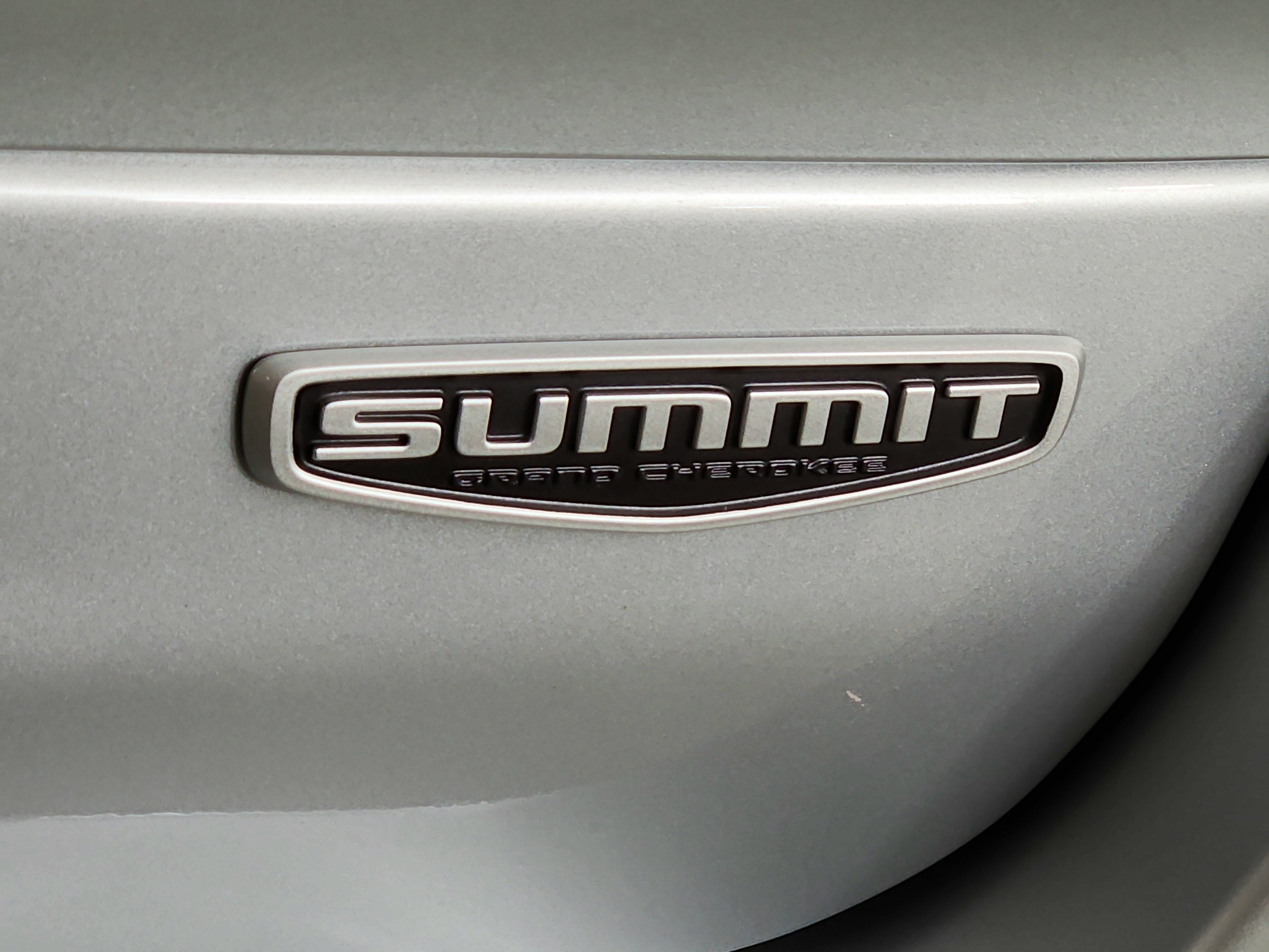 2026 Jeep Grand Cherokee Summit 4x4