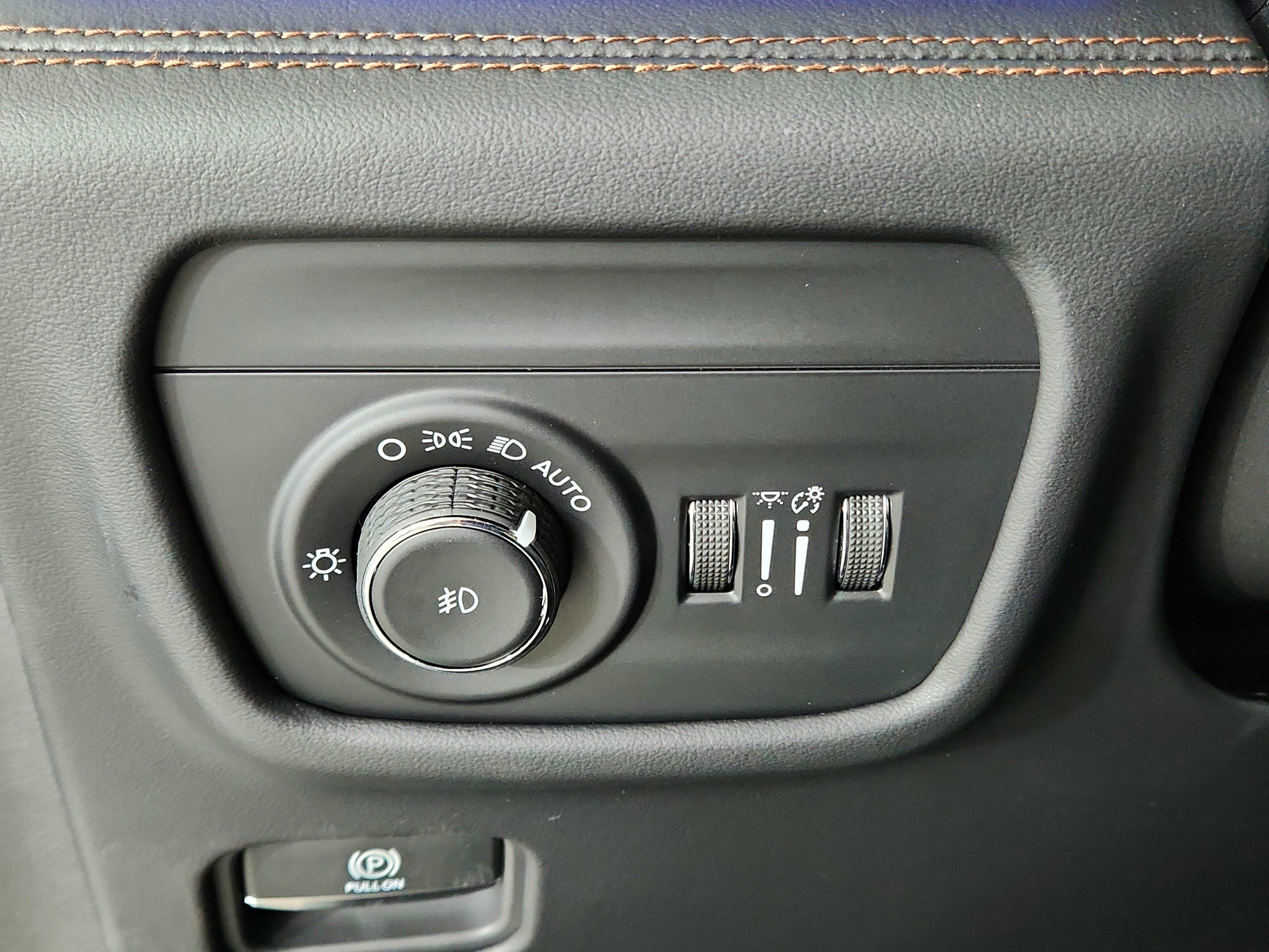 2026 Jeep Grand Cherokee Summit 4x4