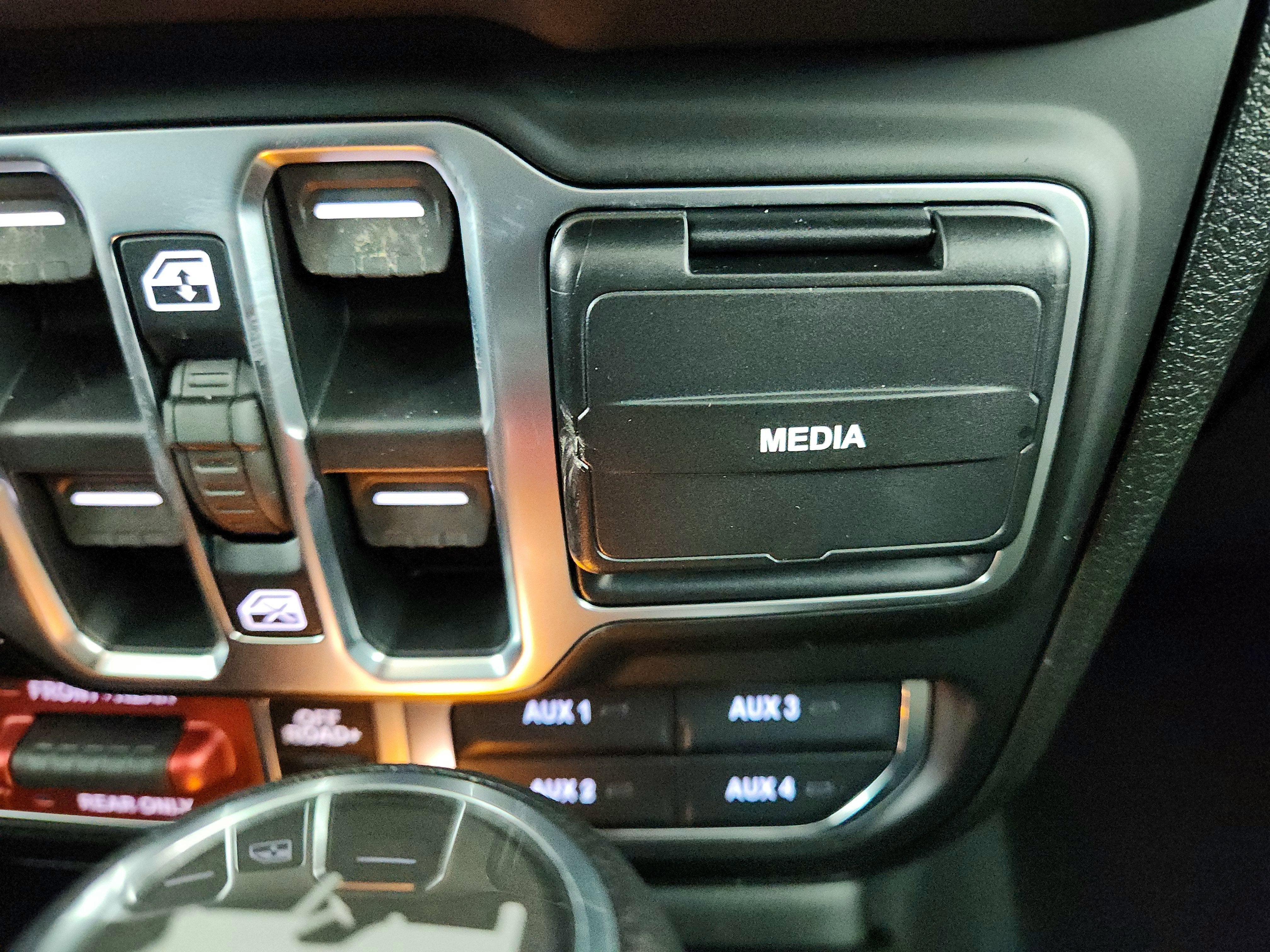 2026 Jeep Wrangler JEEP WRANGLER 4-DOOR RUBICON