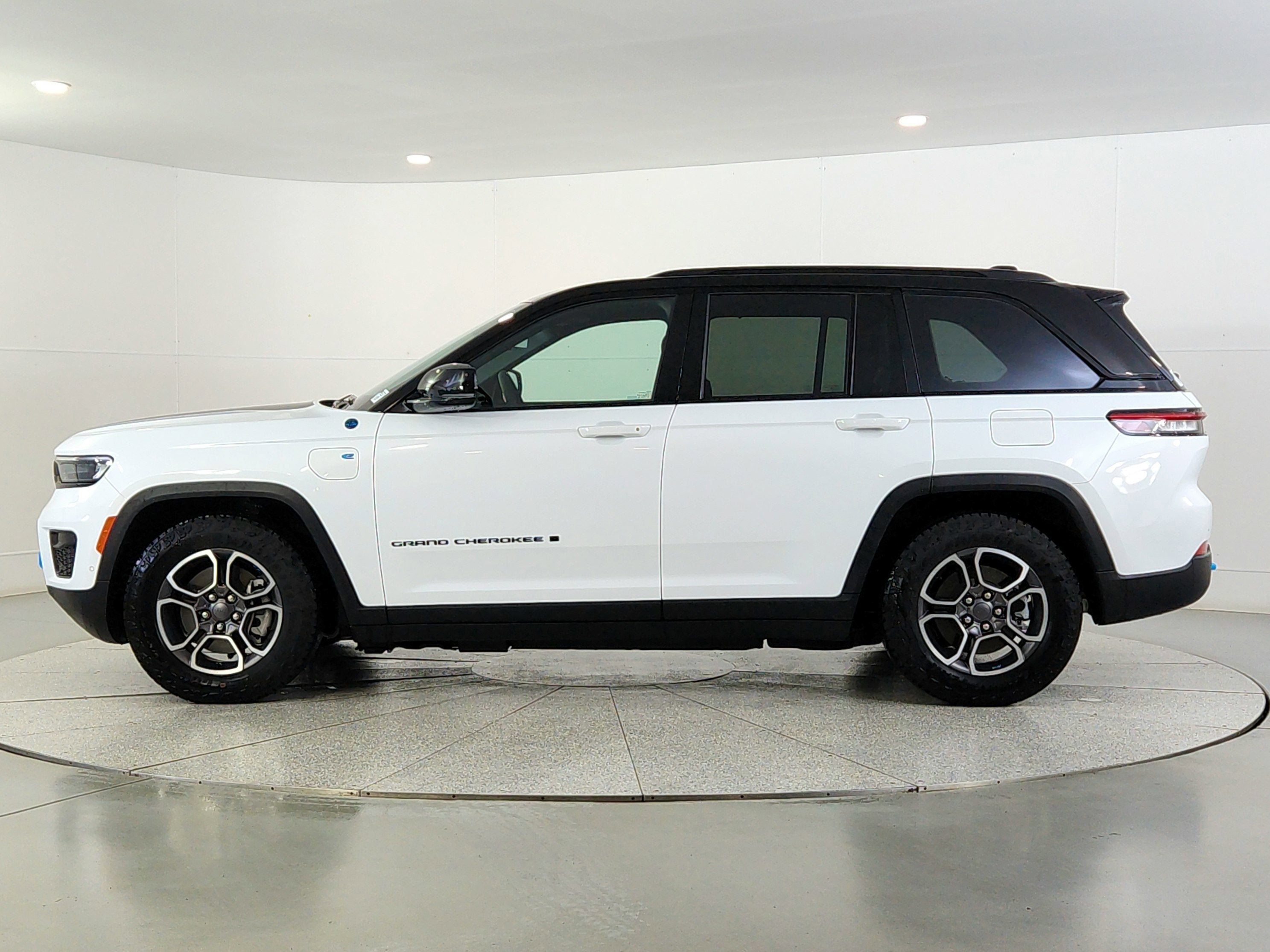 2023 Jeep Grand Cherokee 4xe JEEP GRAND CHEROKEE TRAILHAWK 4XE