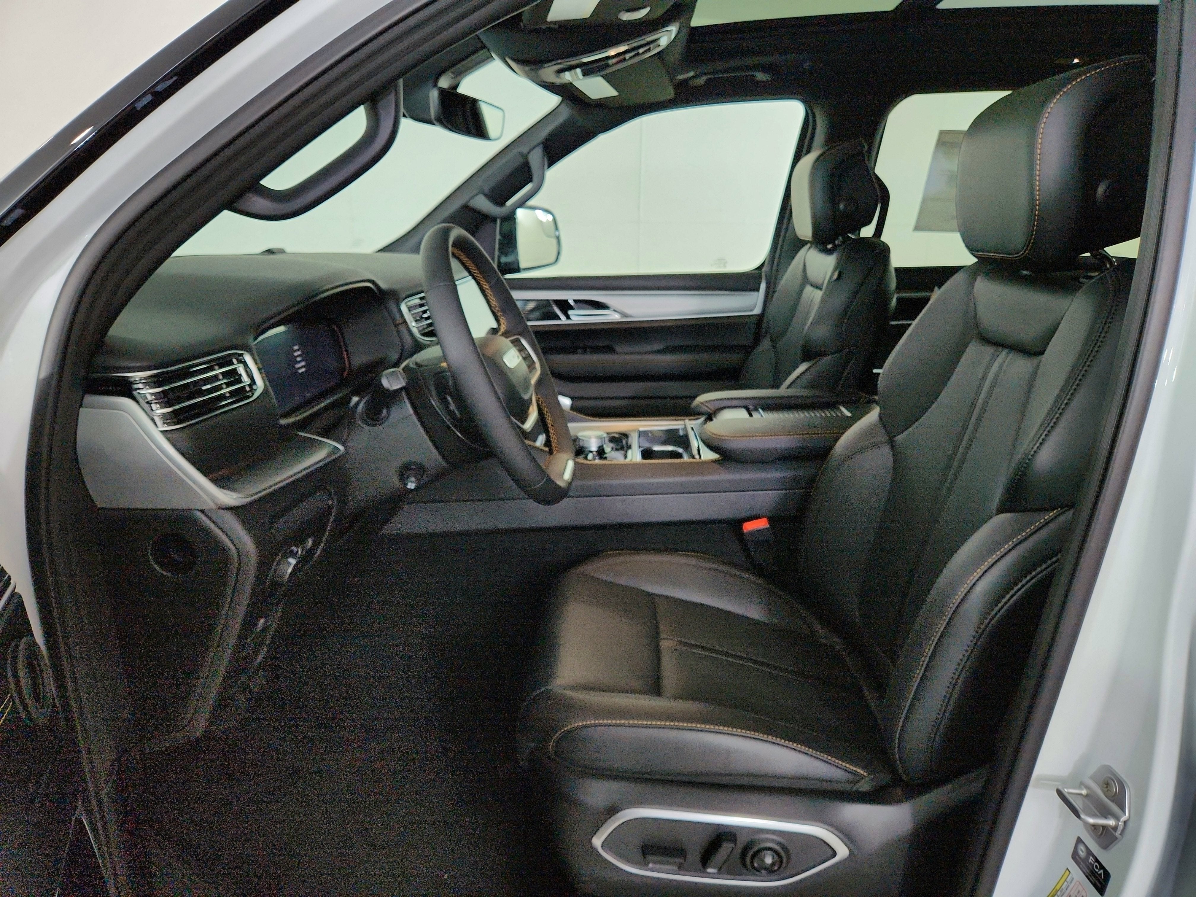 2026 Jeep Grand Wagoneer JEEP GRAND WAGONEER L 4X4