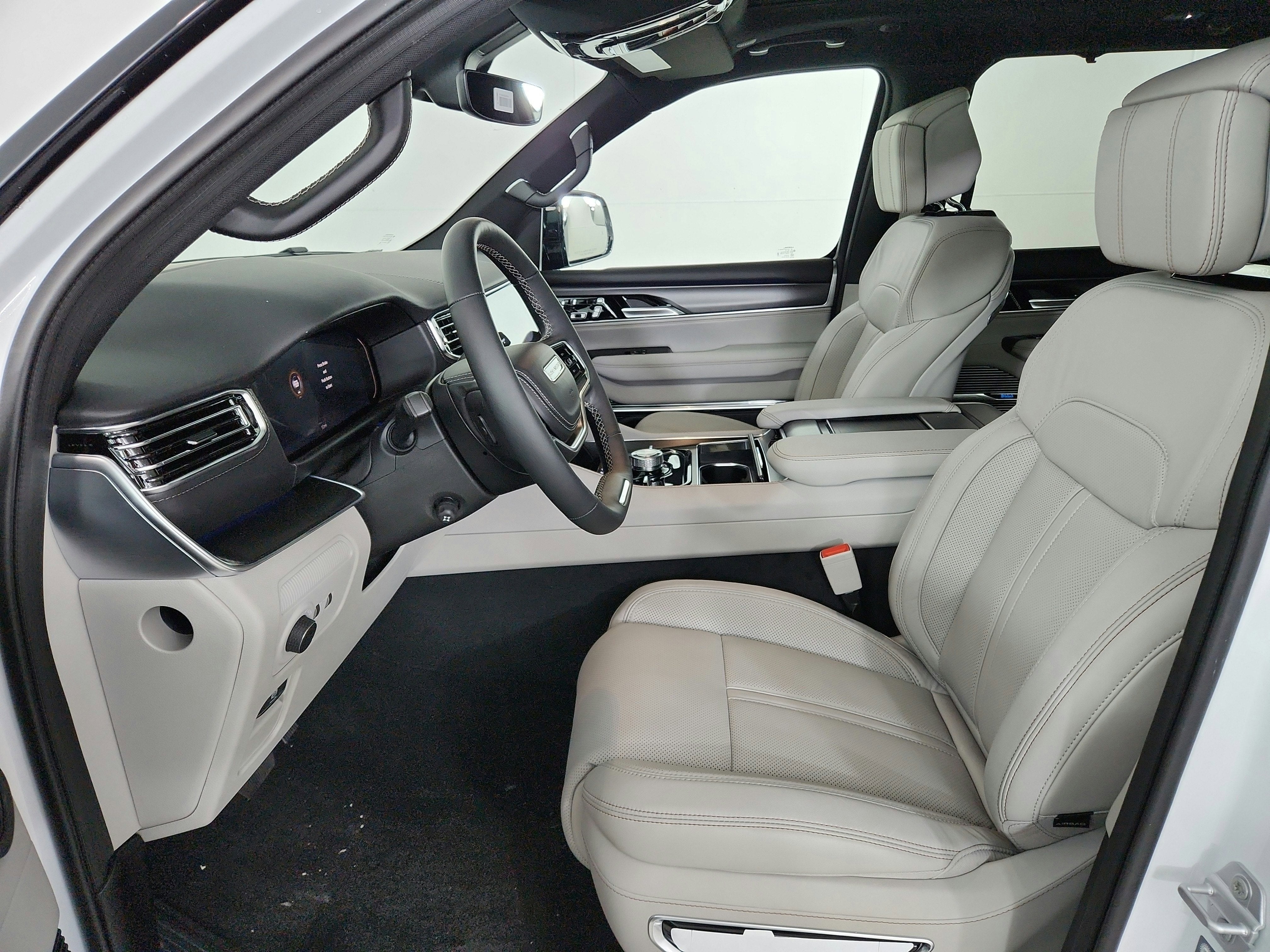 2026 Jeep Grand Wagoneer JEEP GRAND WAGONEER L SUMMIT 4X4