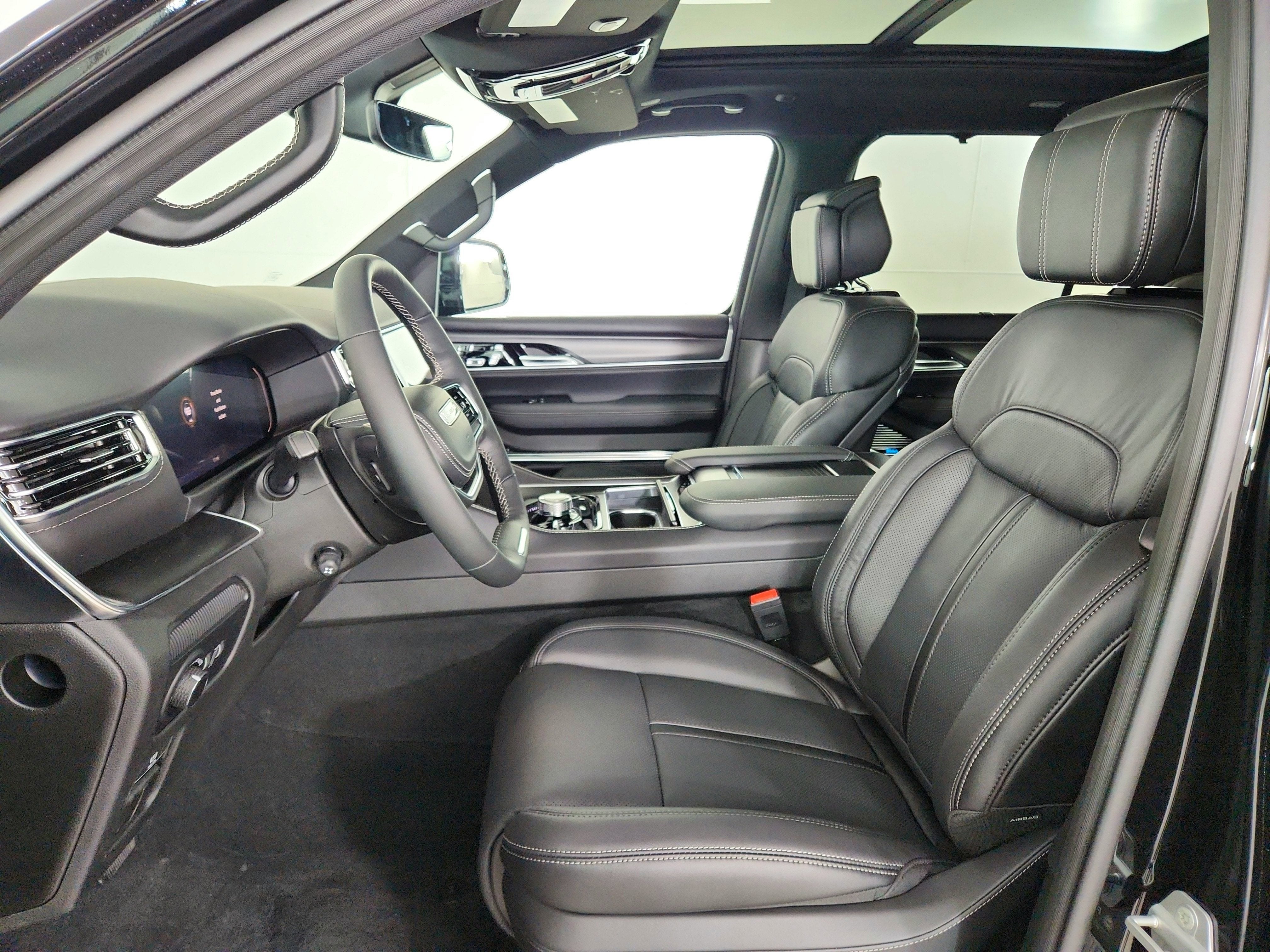 2026 Jeep Grand Wagoneer JEEP GRAND WAGONEER L SUMMIT 4X4