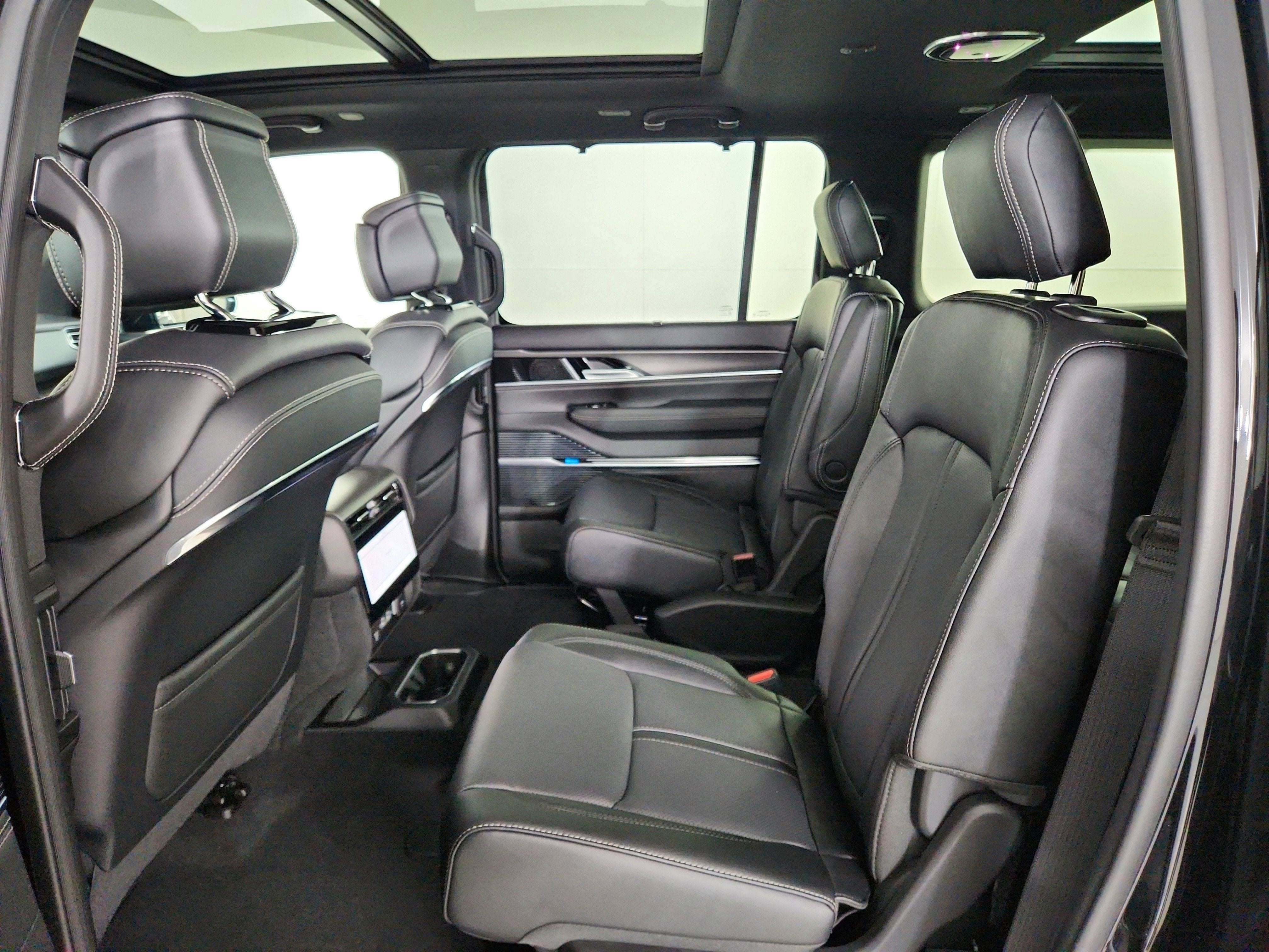 2026 Jeep Grand Wagoneer JEEP GRAND WAGONEER L SUMMIT 4X4