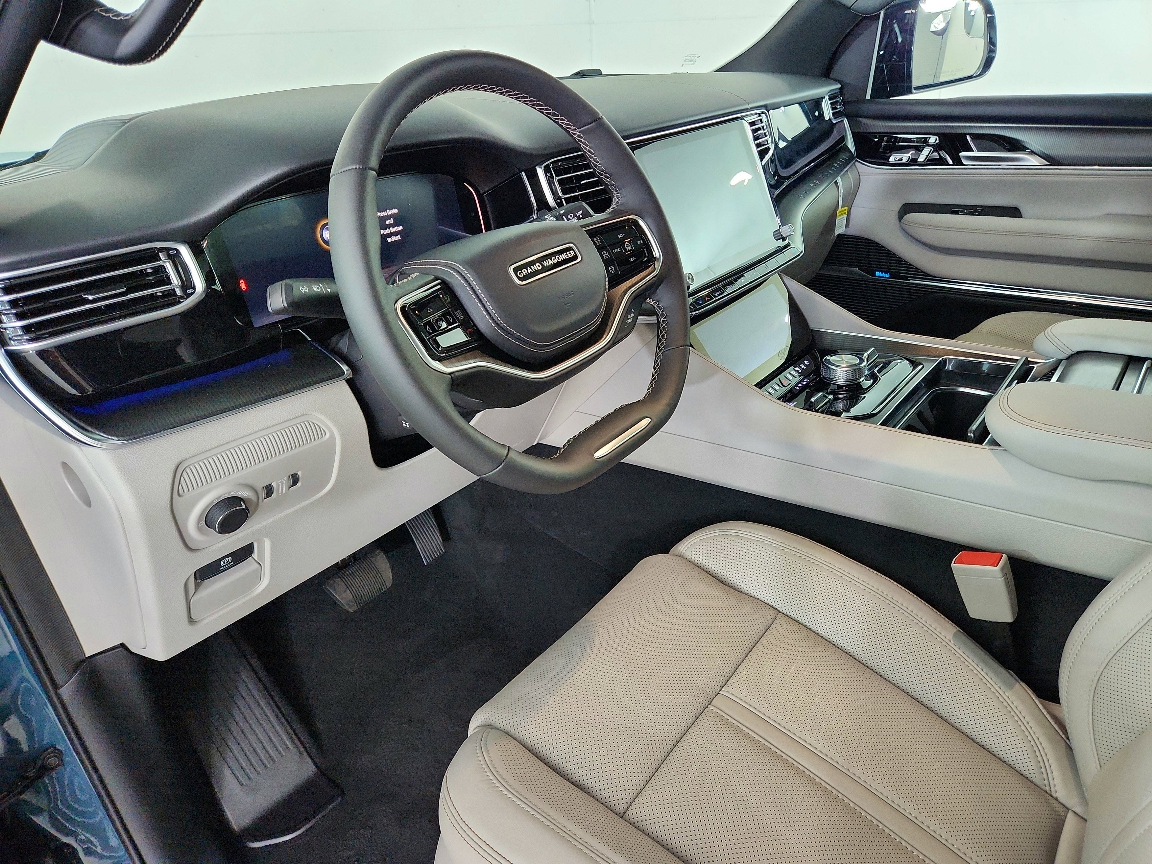2026 Jeep Grand Wagoneer JEEP GRAND WAGONEER L SUMMIT 4X4