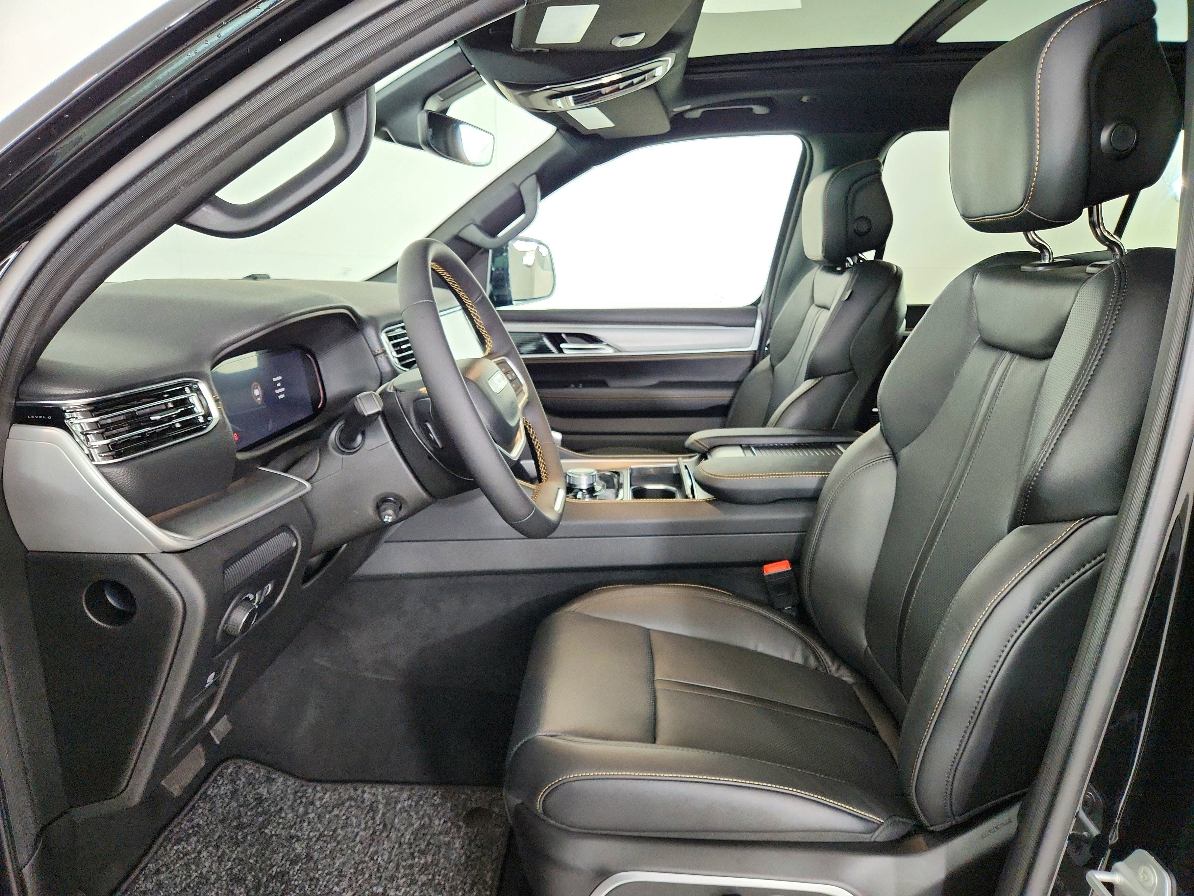 2026 Jeep Grand Wagoneer JEEP GRAND WAGONEER 4X4