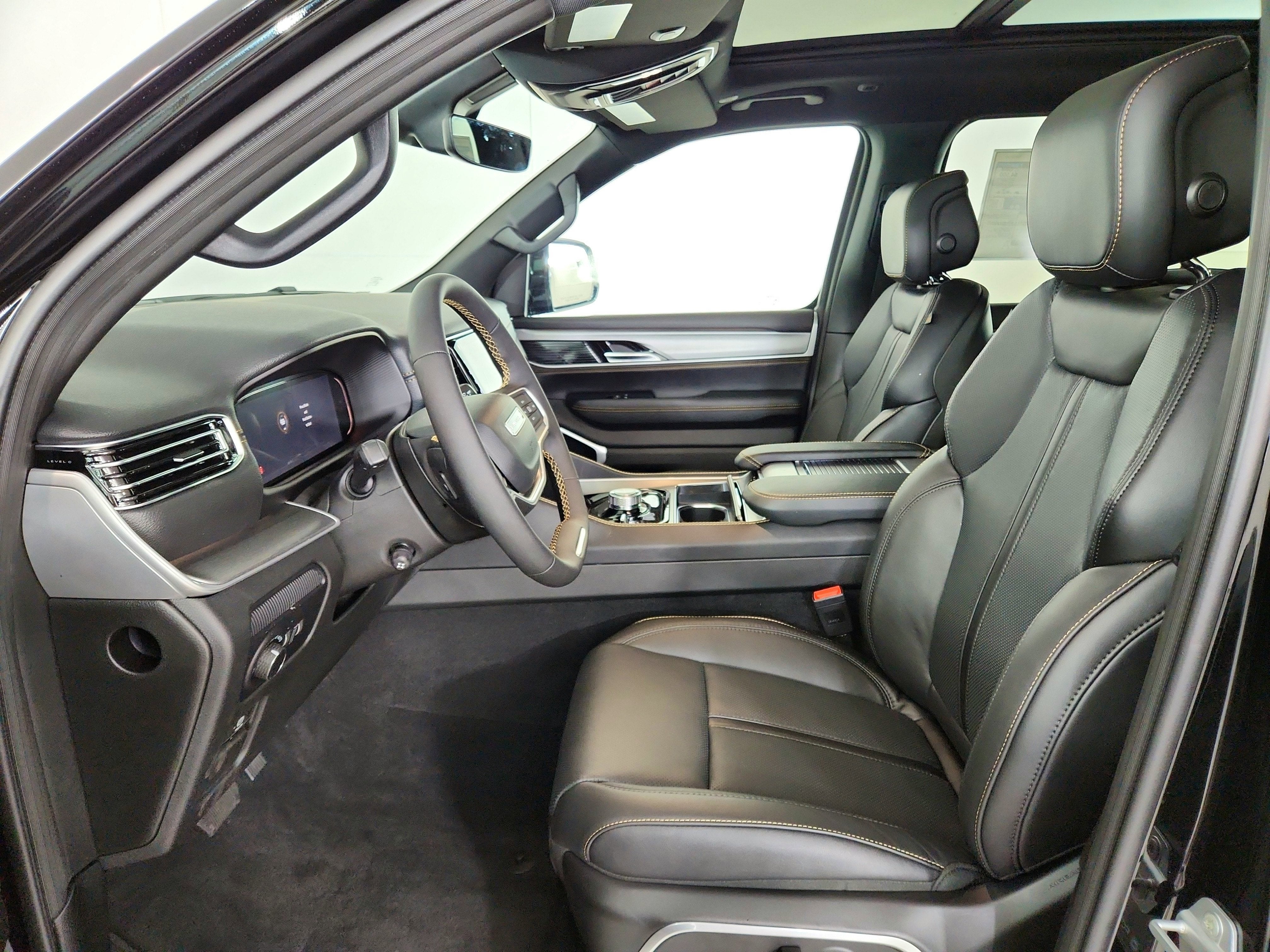 2026 Jeep Grand Wagoneer JEEP GRAND WAGONEER 4X4