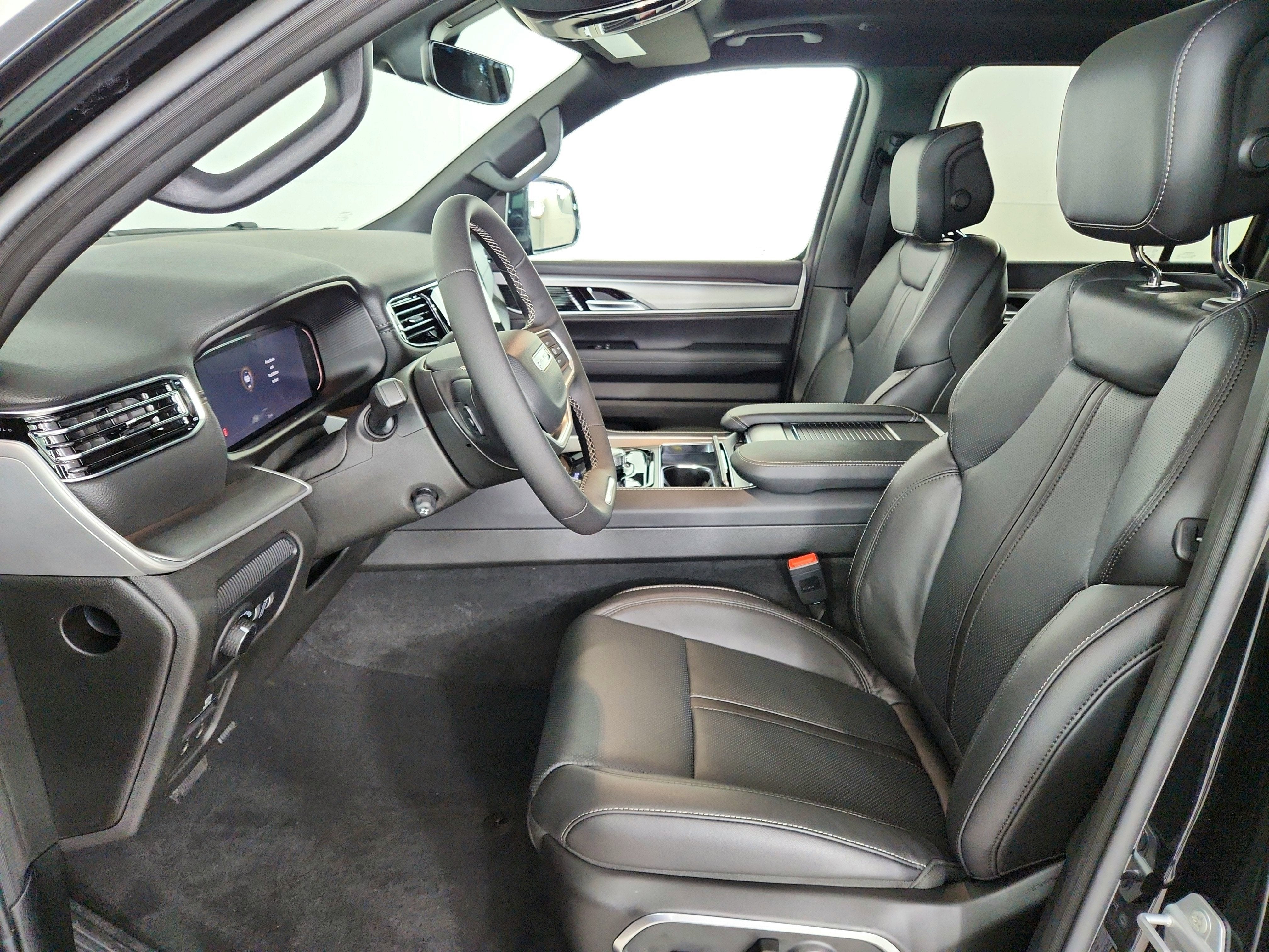 2026 Jeep Grand Wagoneer JEEP GRAND WAGONEER 4X4