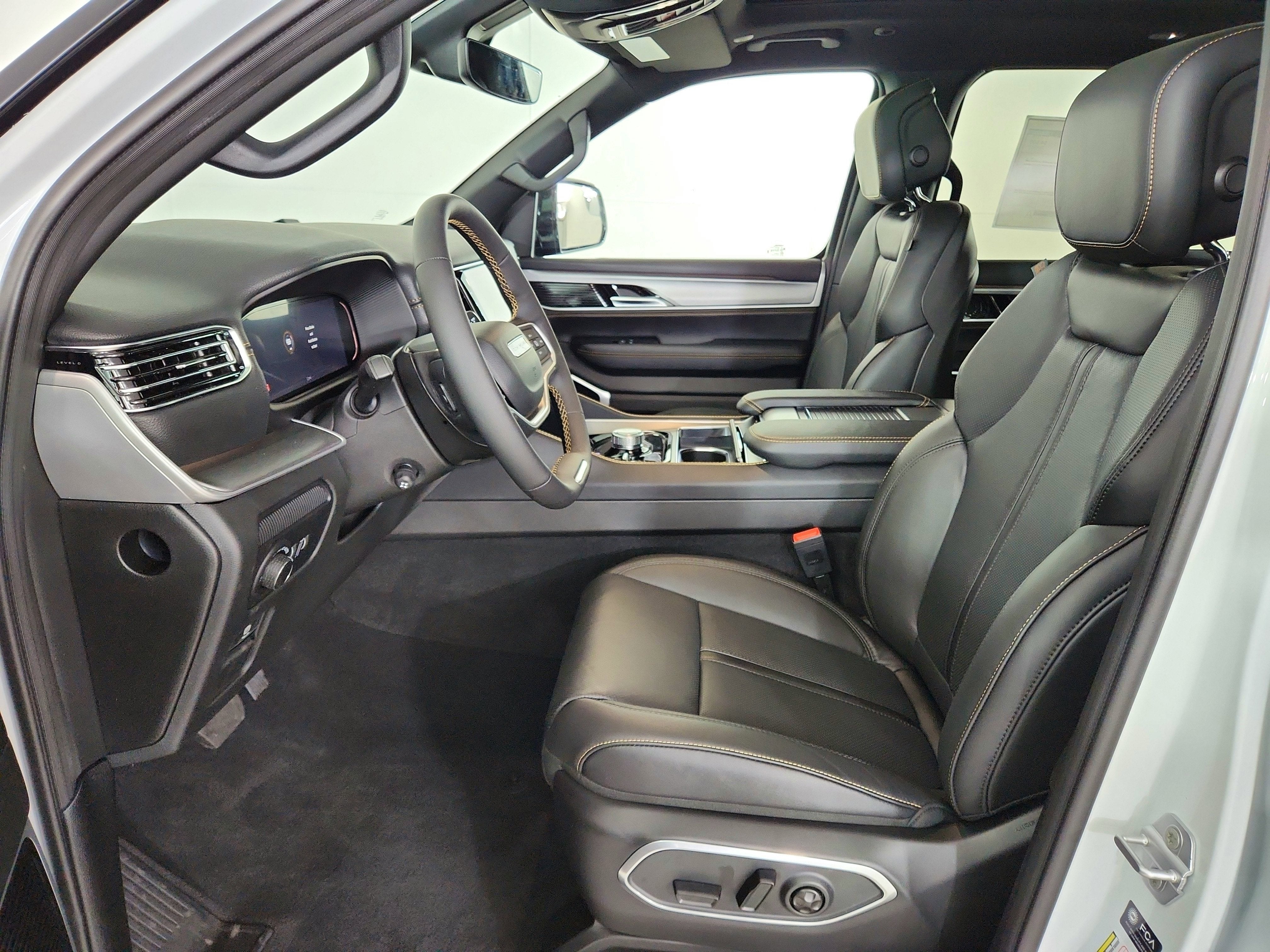 2026 Jeep Grand Wagoneer JEEP GRAND WAGONEER 4X4