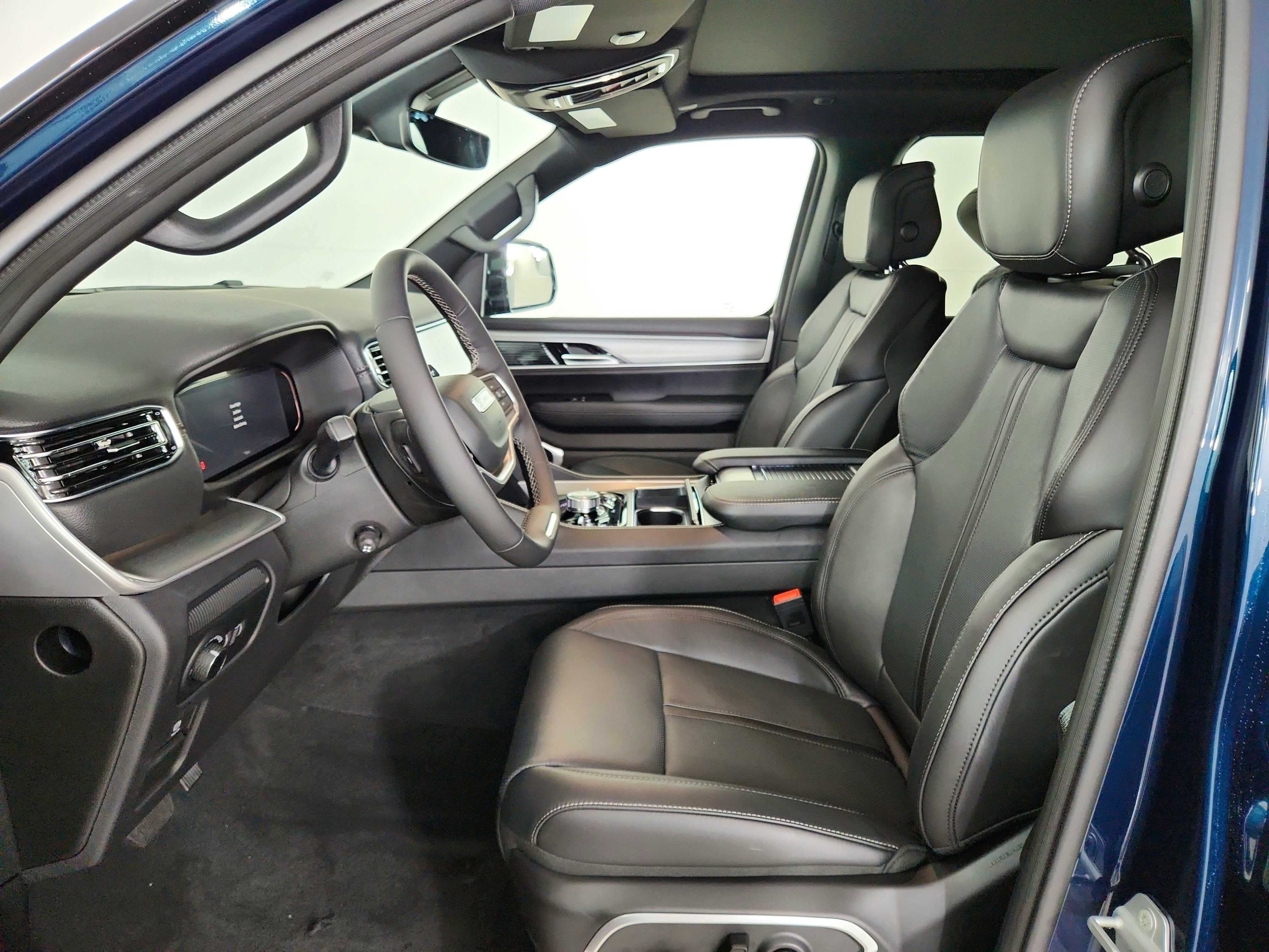 2026 Jeep Grand Wagoneer JEEP GRAND WAGONEER 4X4