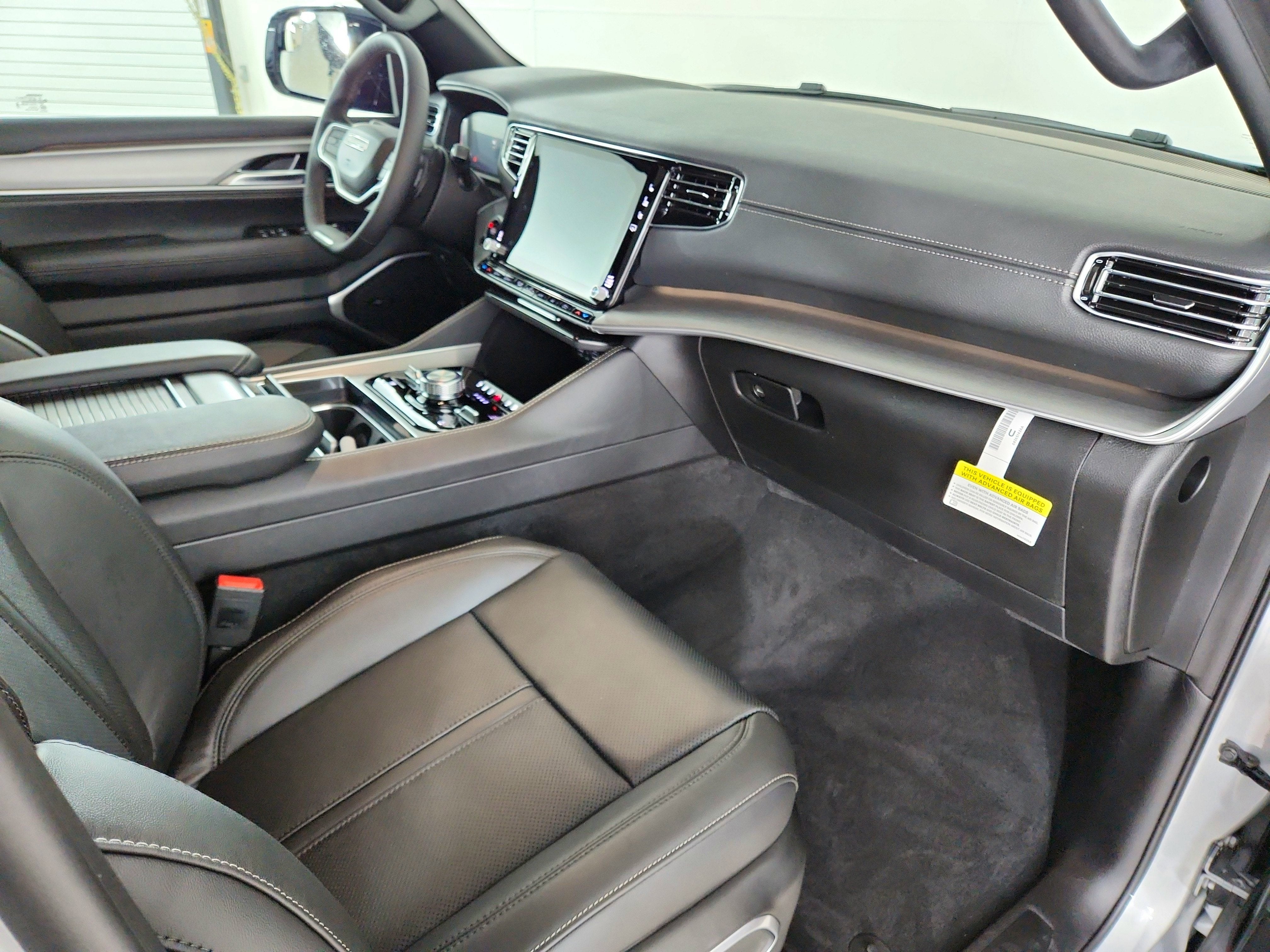 2026 Jeep Grand Wagoneer JEEP GRAND WAGONEER 4X4