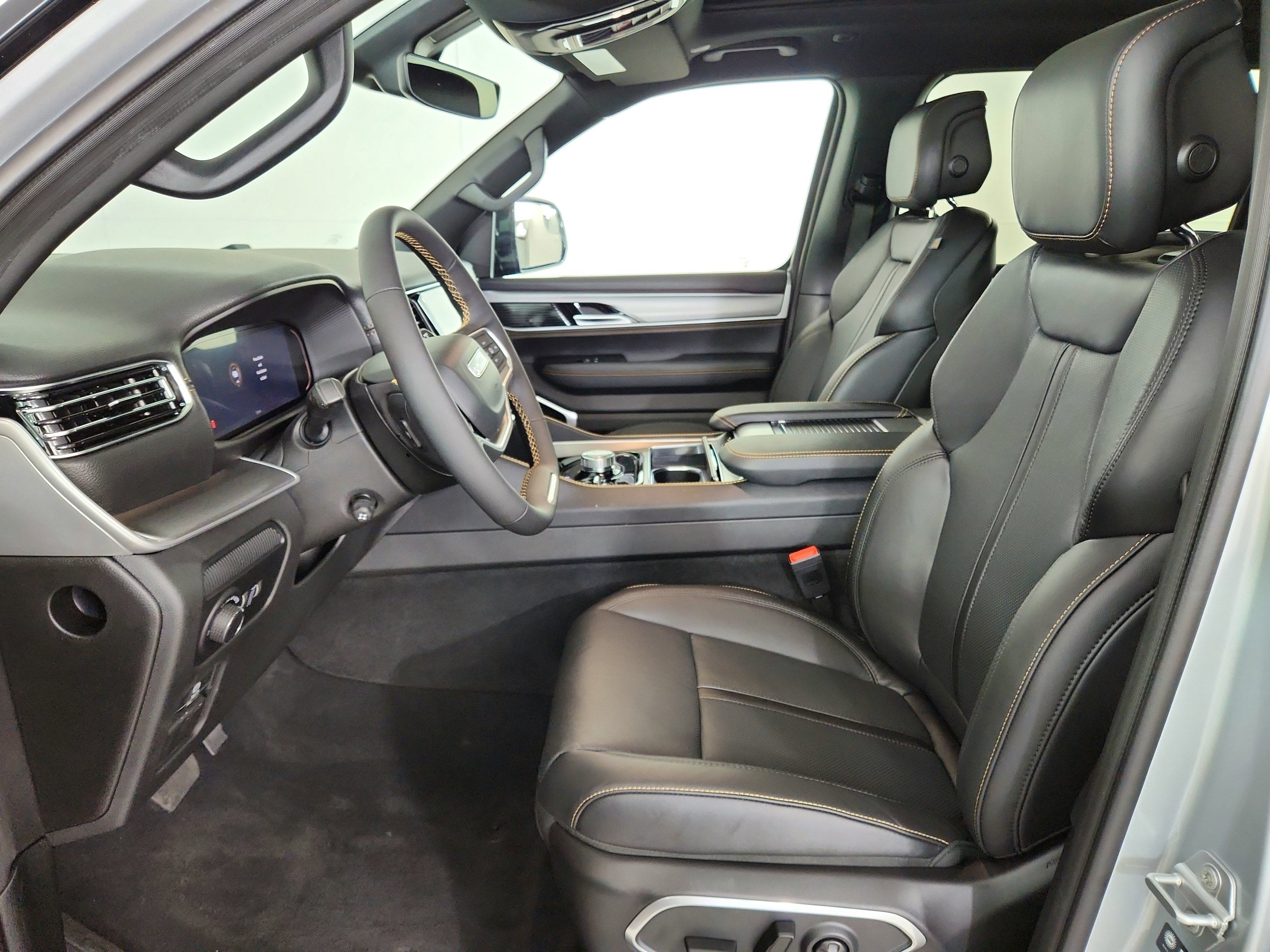 2026 Jeep Grand Wagoneer JEEP GRAND WAGONEER 4X4