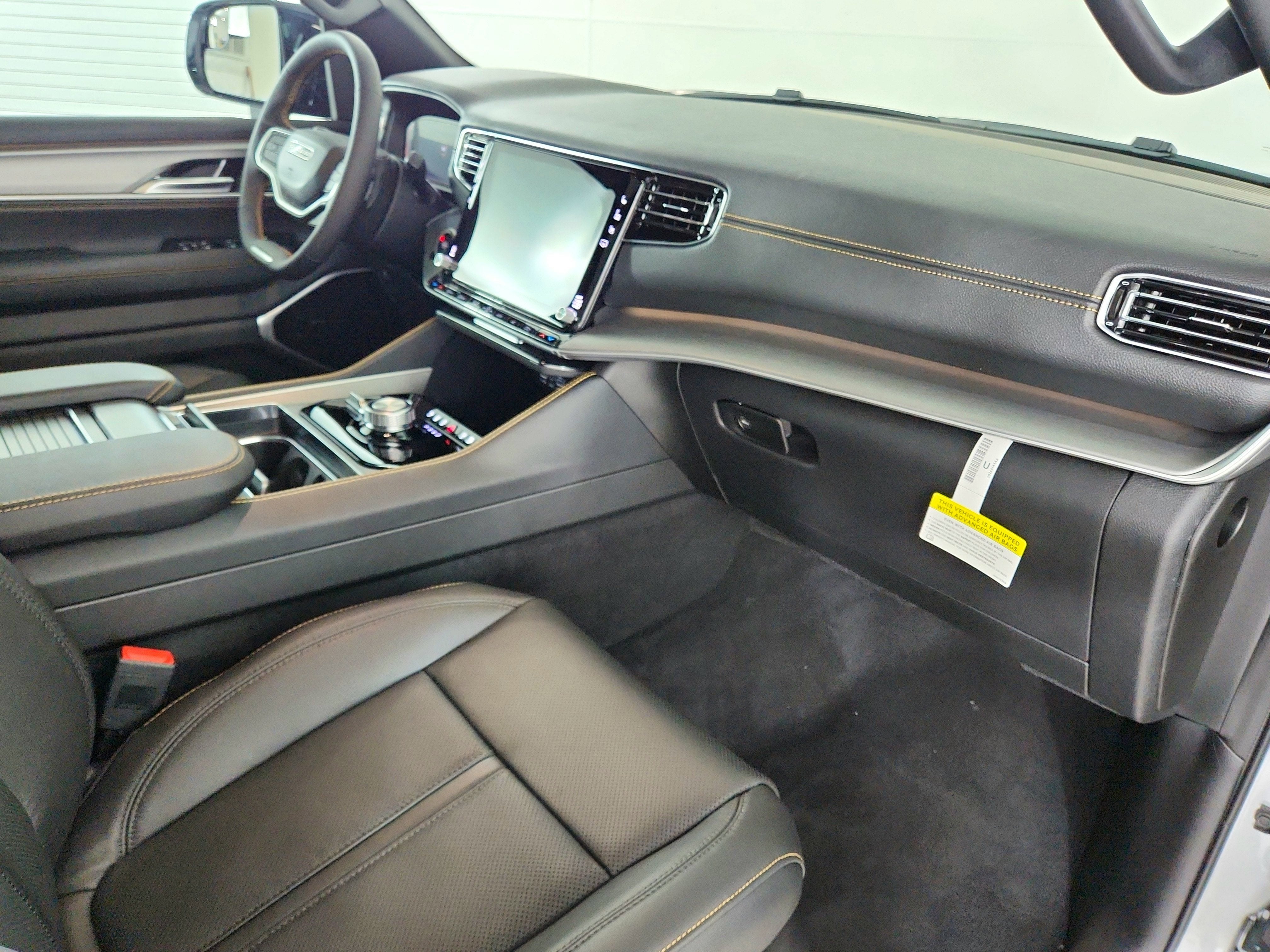 2026 Jeep Grand Wagoneer JEEP GRAND WAGONEER 4X4