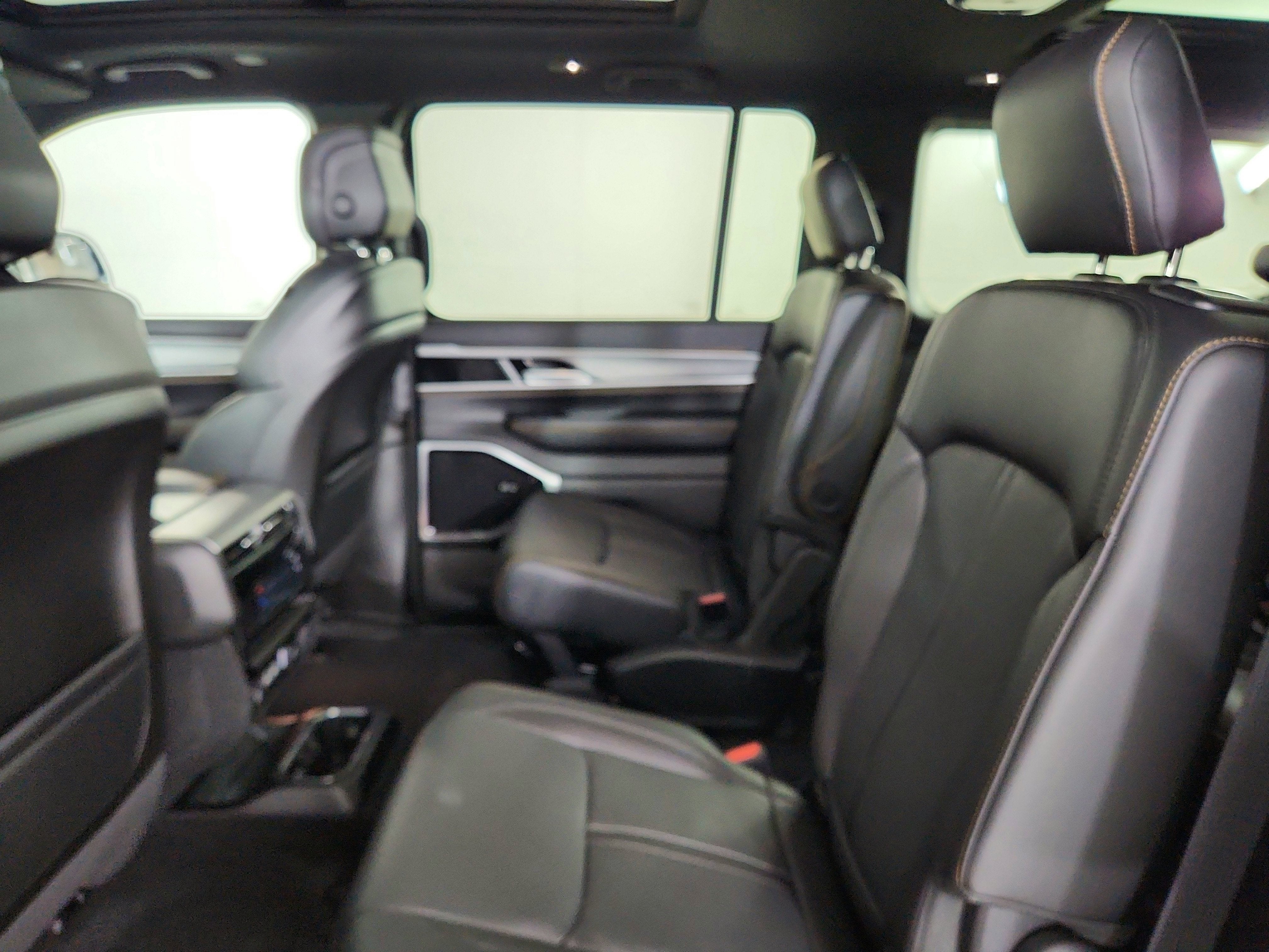 2026 Jeep Grand Wagoneer JEEP GRAND WAGONEER 4X4
