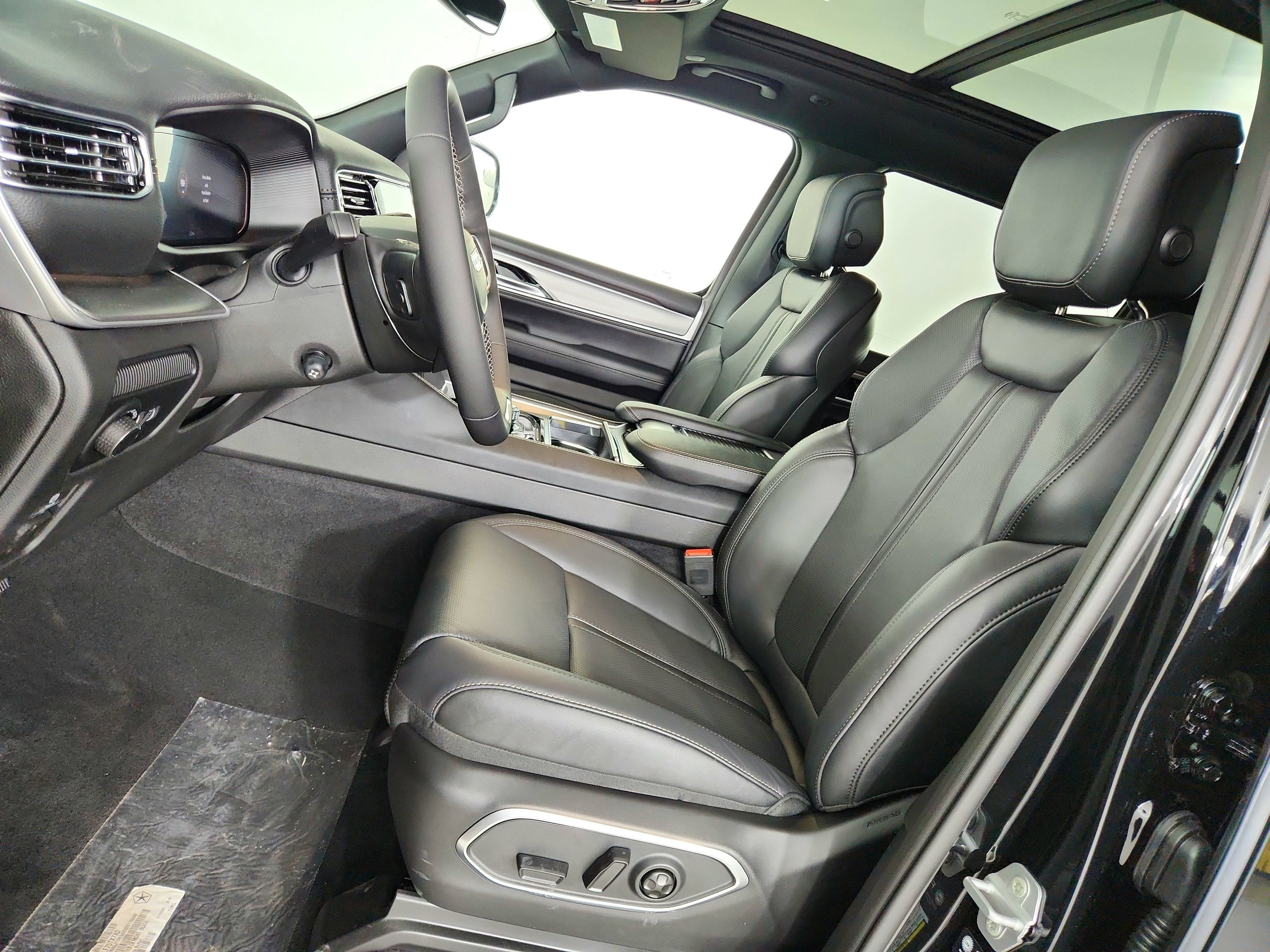 2026 Jeep Grand Wagoneer JEEP GRAND WAGONEER LIMITED 4X4