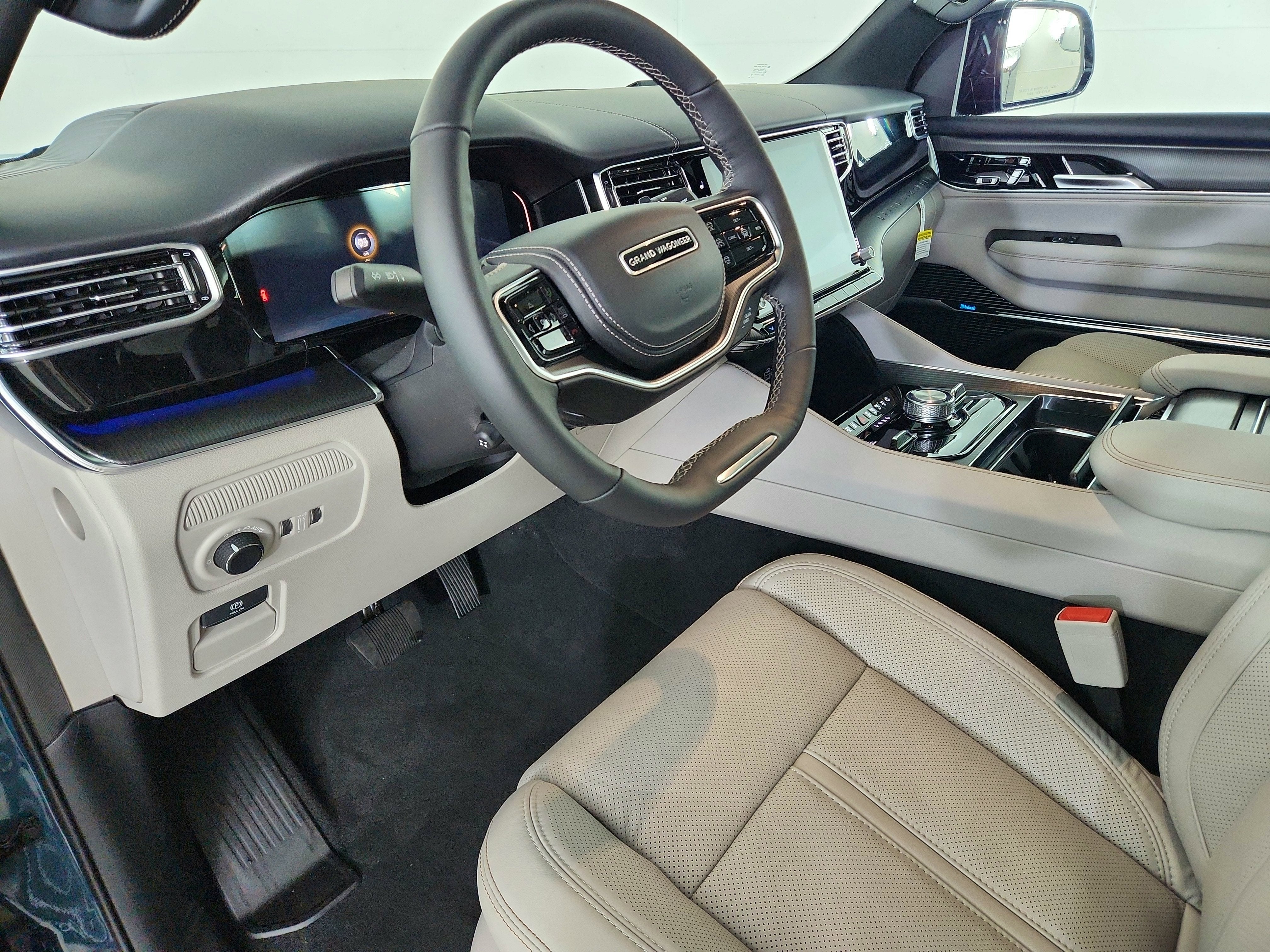 2026 Jeep Grand Wagoneer JEEP GRAND WAGONEER SUMMIT 4X4