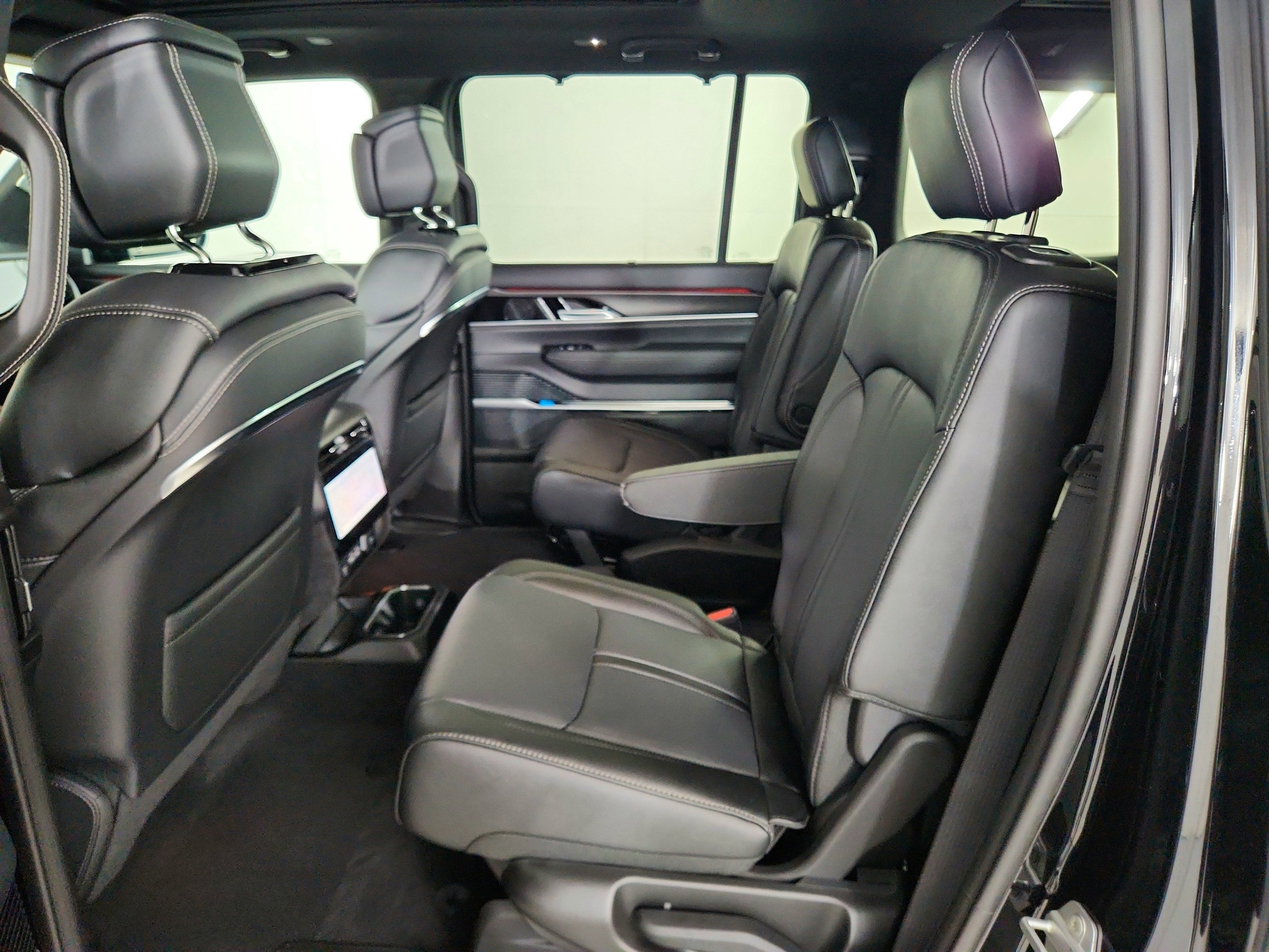 2026 Jeep Grand Wagoneer JEEP GRAND WAGONEER SUMMIT 4X4