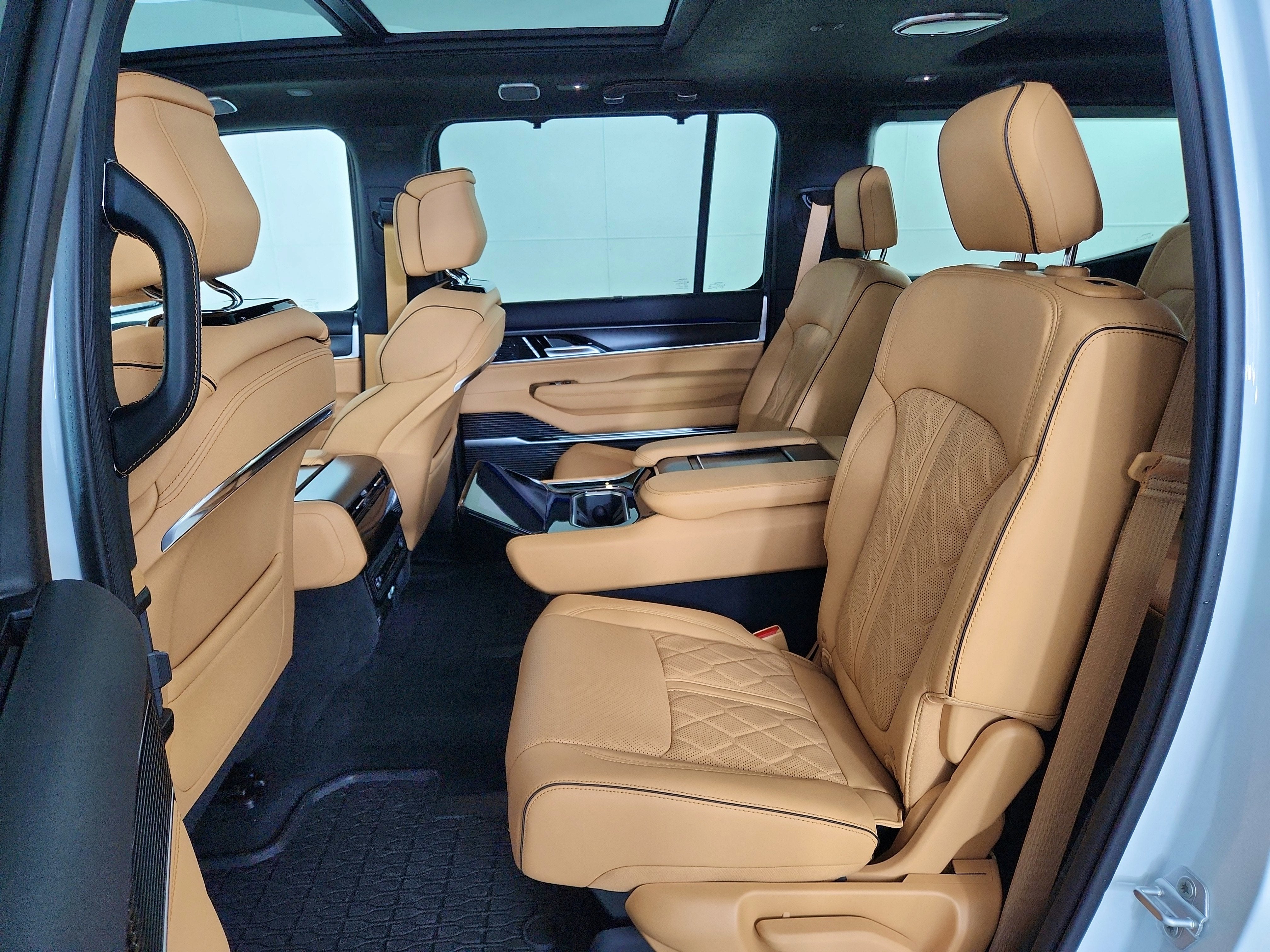 2026 Jeep Grand Wagoneer JEEP GRAND WAGONEER SUMMIT 4X4
