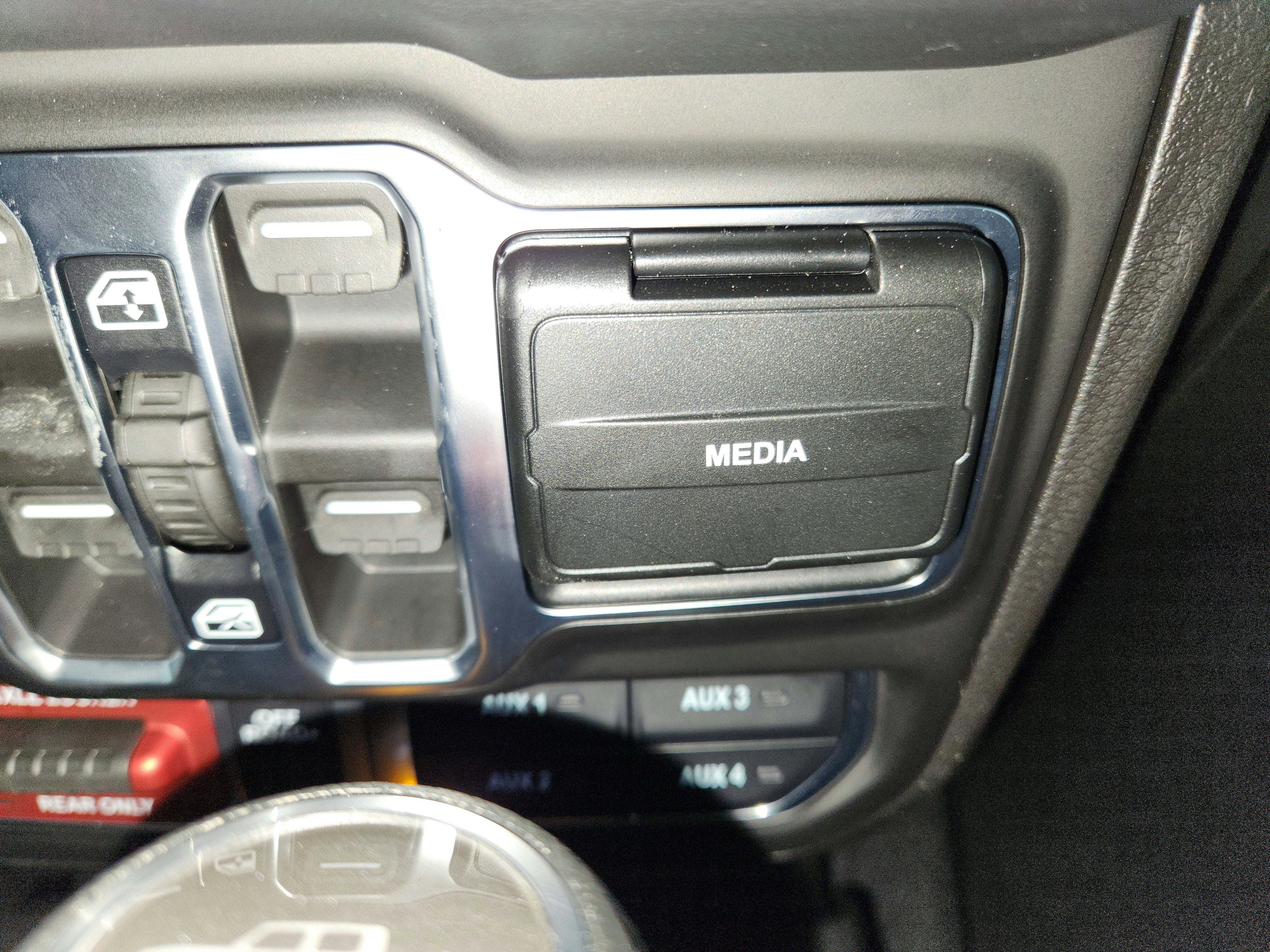 2026 Jeep Gladiator JEEP GLADIATOR MOJAVE 4X4