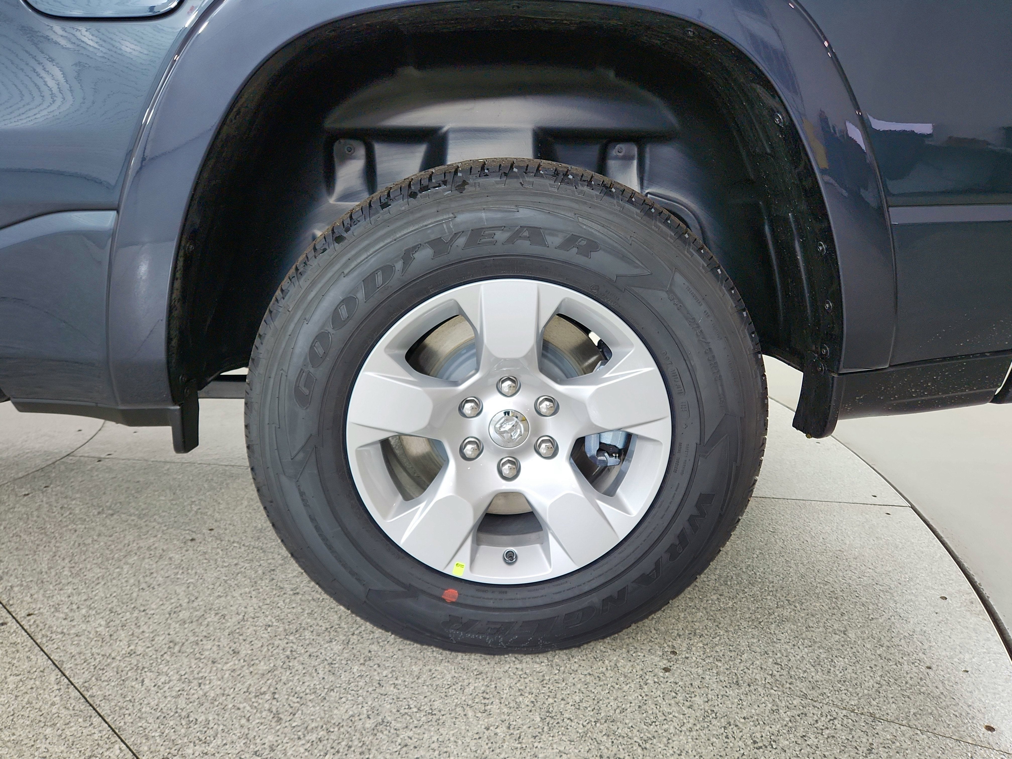 2026 RAM Ram 1500 RAM 1500 BIGHORN/LONESTAR CREW 4X4 (144.5 IN WB 5 FT 7 IN BOX)