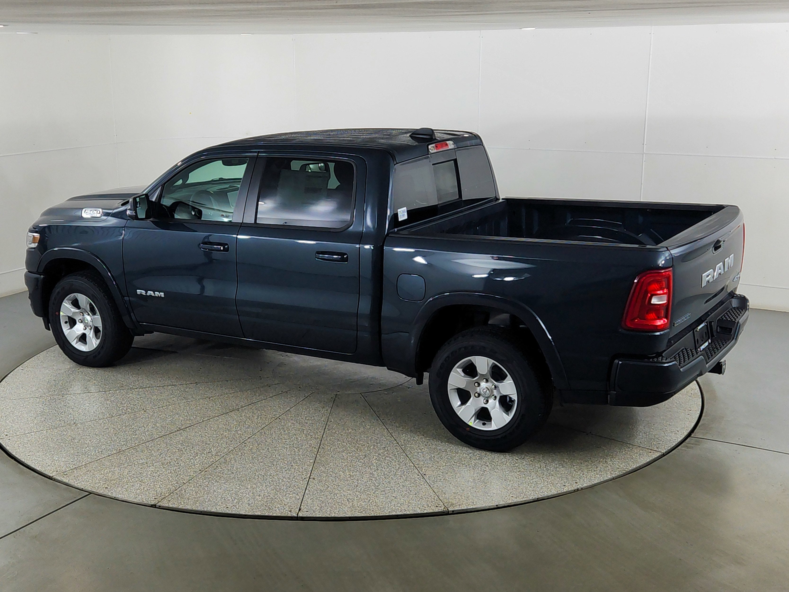 2026 RAM Ram 1500 RAM 1500 BIGHORN/LONESTAR CREW 4X4 (144.5 IN WB 5 FT 7 IN BOX)