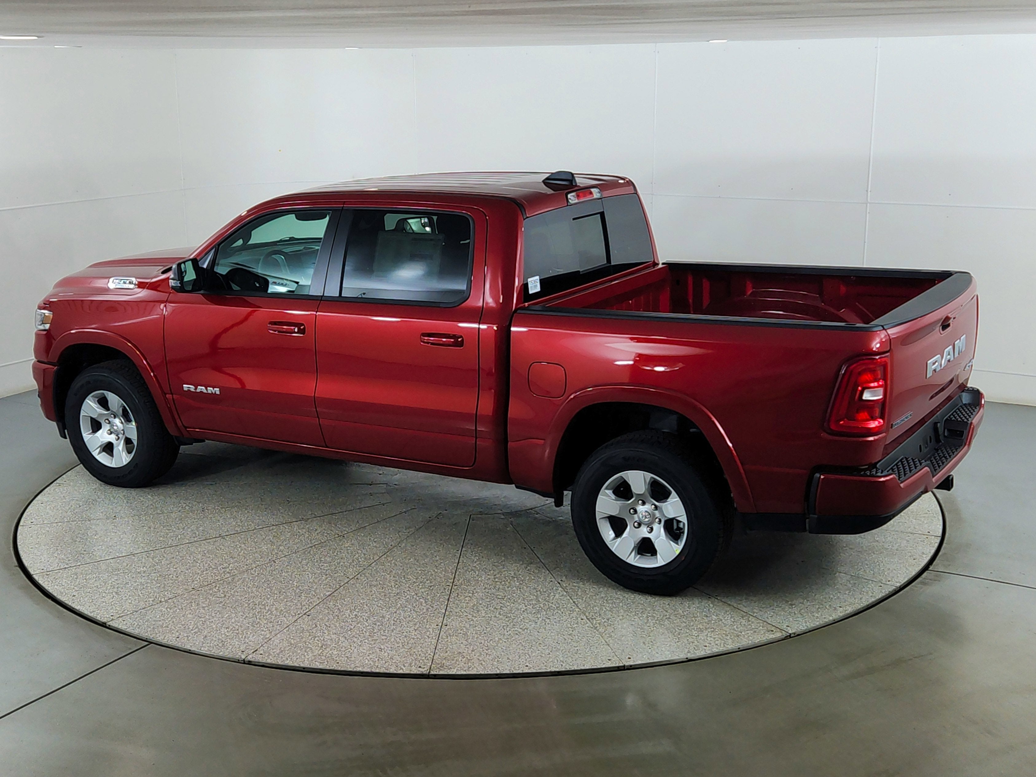 2026 RAM Ram 1500 RAM 1500 BIGHORN/LONESTAR CREW 4X4 (144.5 IN WB 5 FT 7 IN BOX)