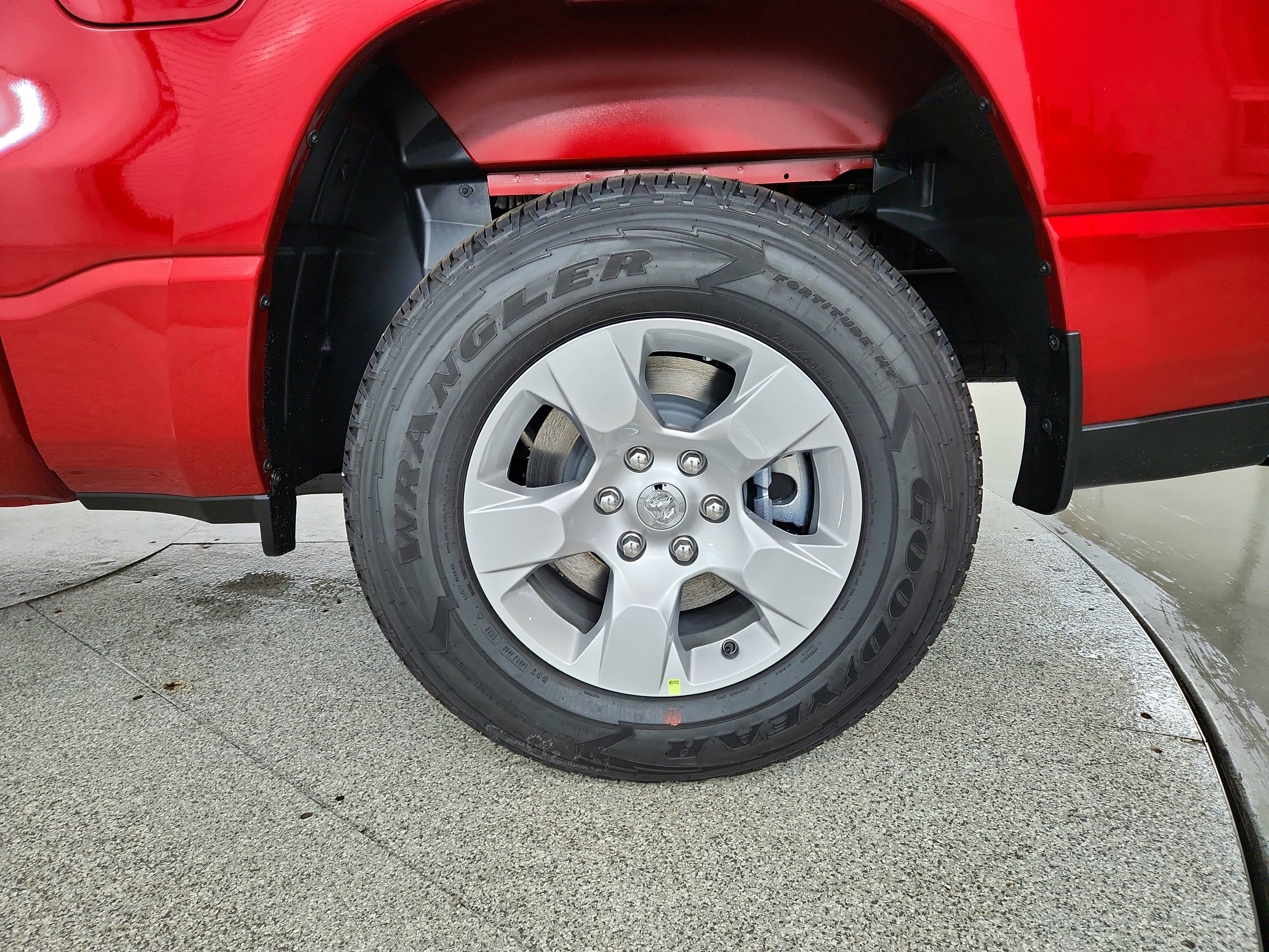 2026 RAM Ram 1500 RAM 1500 BIGHORN/LONESTAR CREW 4X4 (144.5 IN WB 5 FT 7 IN BOX)