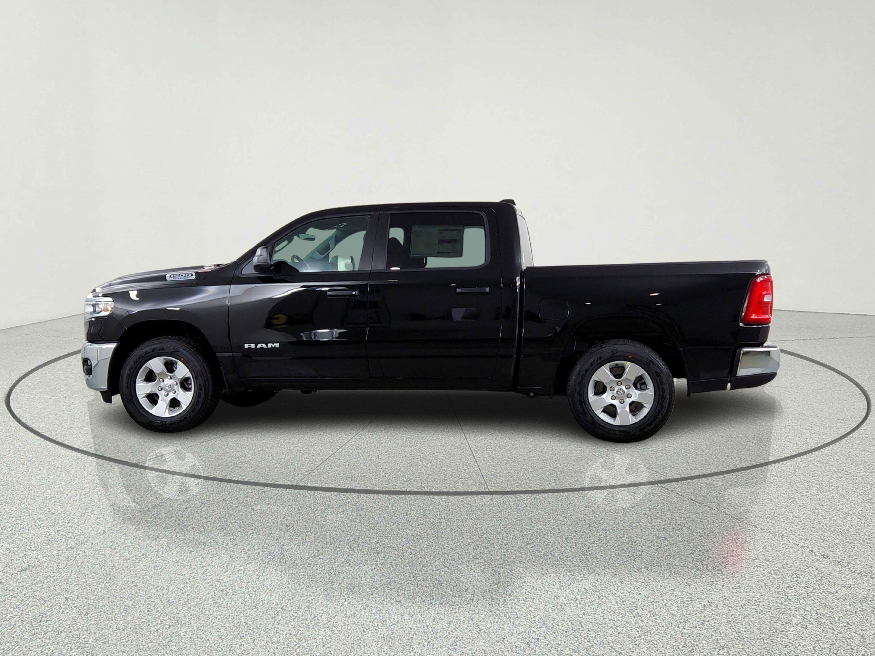 2026 RAM Ram 1500 RAM 1500 BIGHORN/LONESTAR CREW 4X4 (144.5 IN WB 5 FT 7 IN BOX)