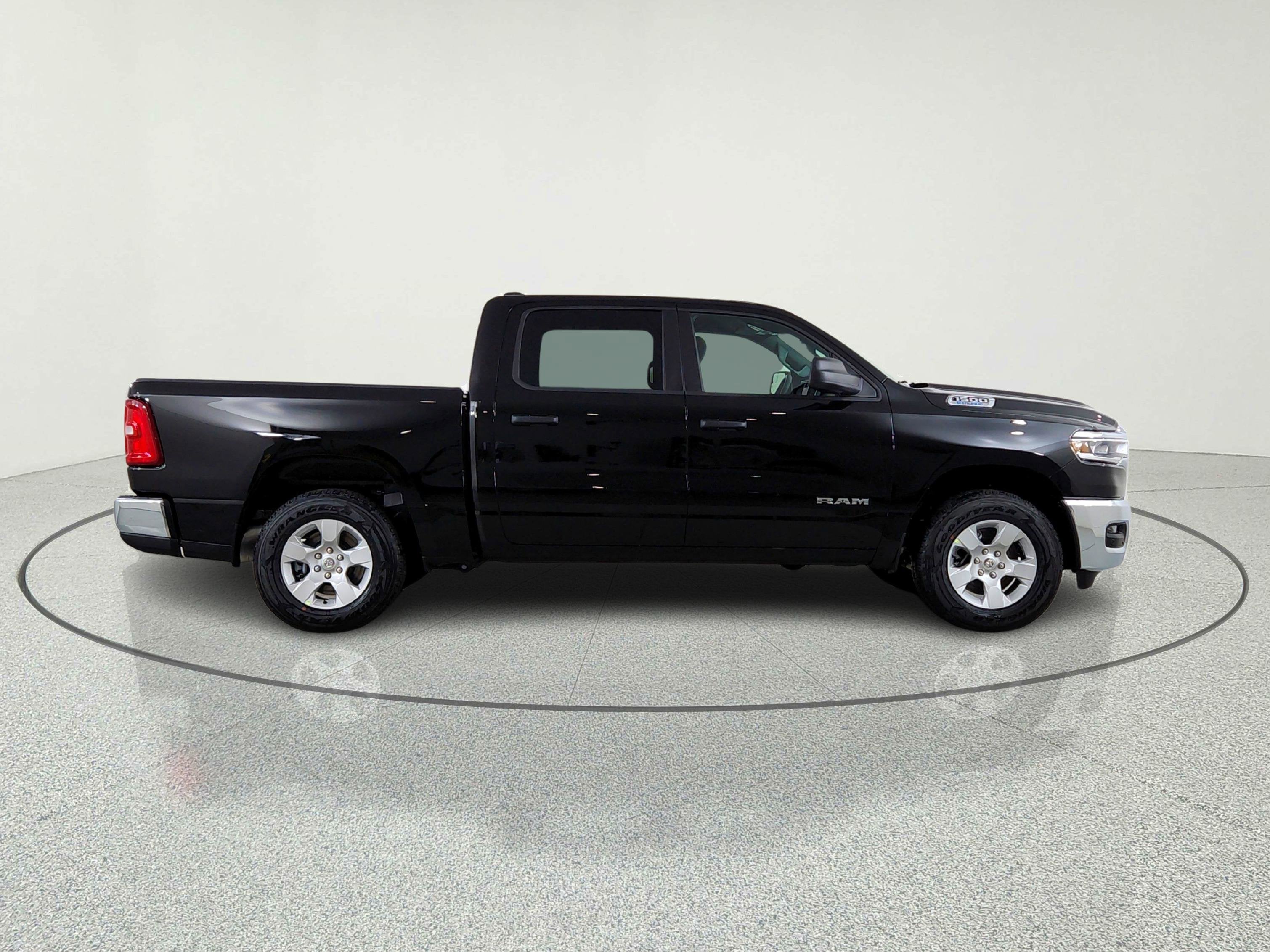 2026 RAM Ram 1500 RAM 1500 BIGHORN/LONESTAR CREW 4X4 (144.5 IN WB 5 FT 7 IN BOX)