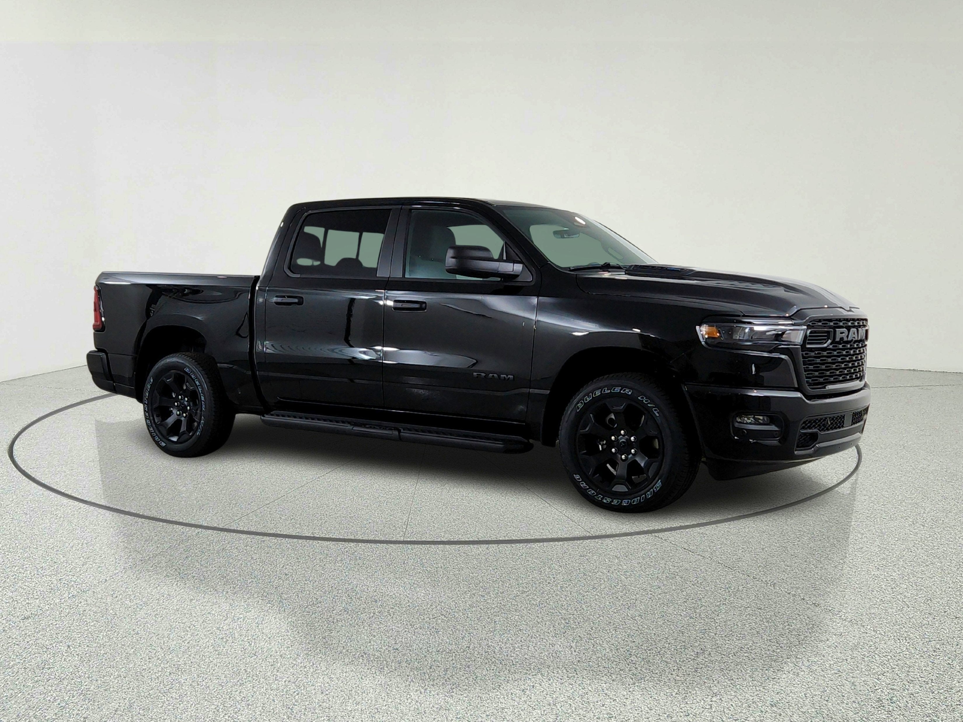 2026 RAM Ram 1500 RAM 1500 TRADESMAN CREW CAB 4X4 (144.5 IN WB 5 FT 7 IN BOX)