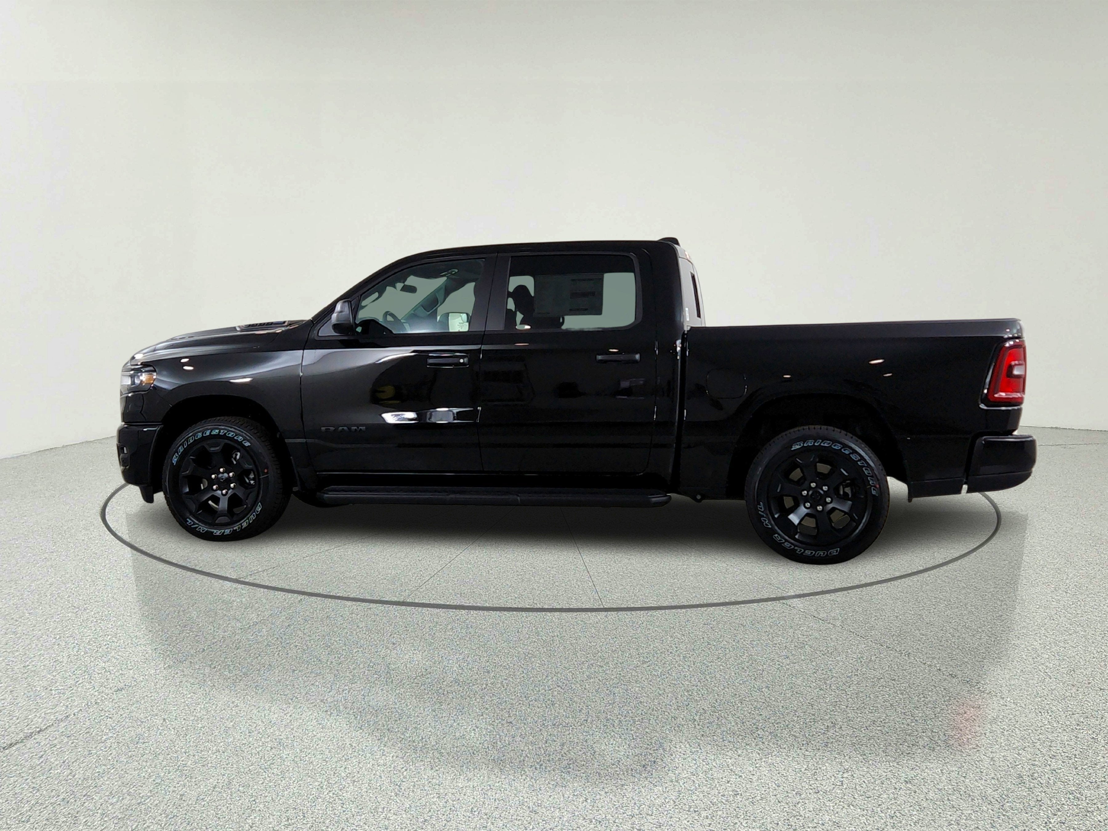 2026 RAM Ram 1500 RAM 1500 TRADESMAN CREW CAB 4X4 (144.5 IN WB 5 FT 7 IN BOX)