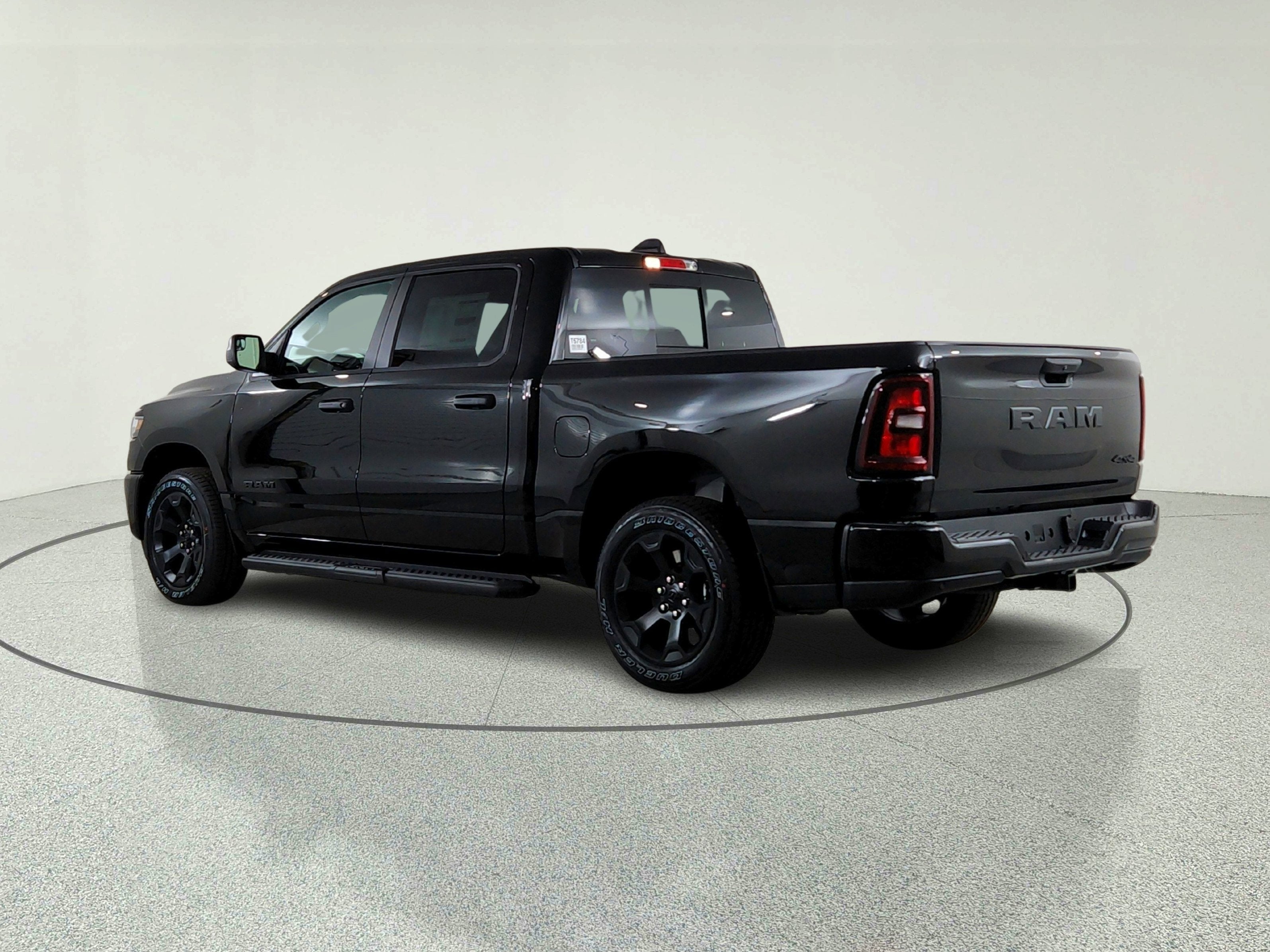 2026 RAM Ram 1500 RAM 1500 TRADESMAN CREW CAB 4X4 (144.5 IN WB 5 FT 7 IN BOX)