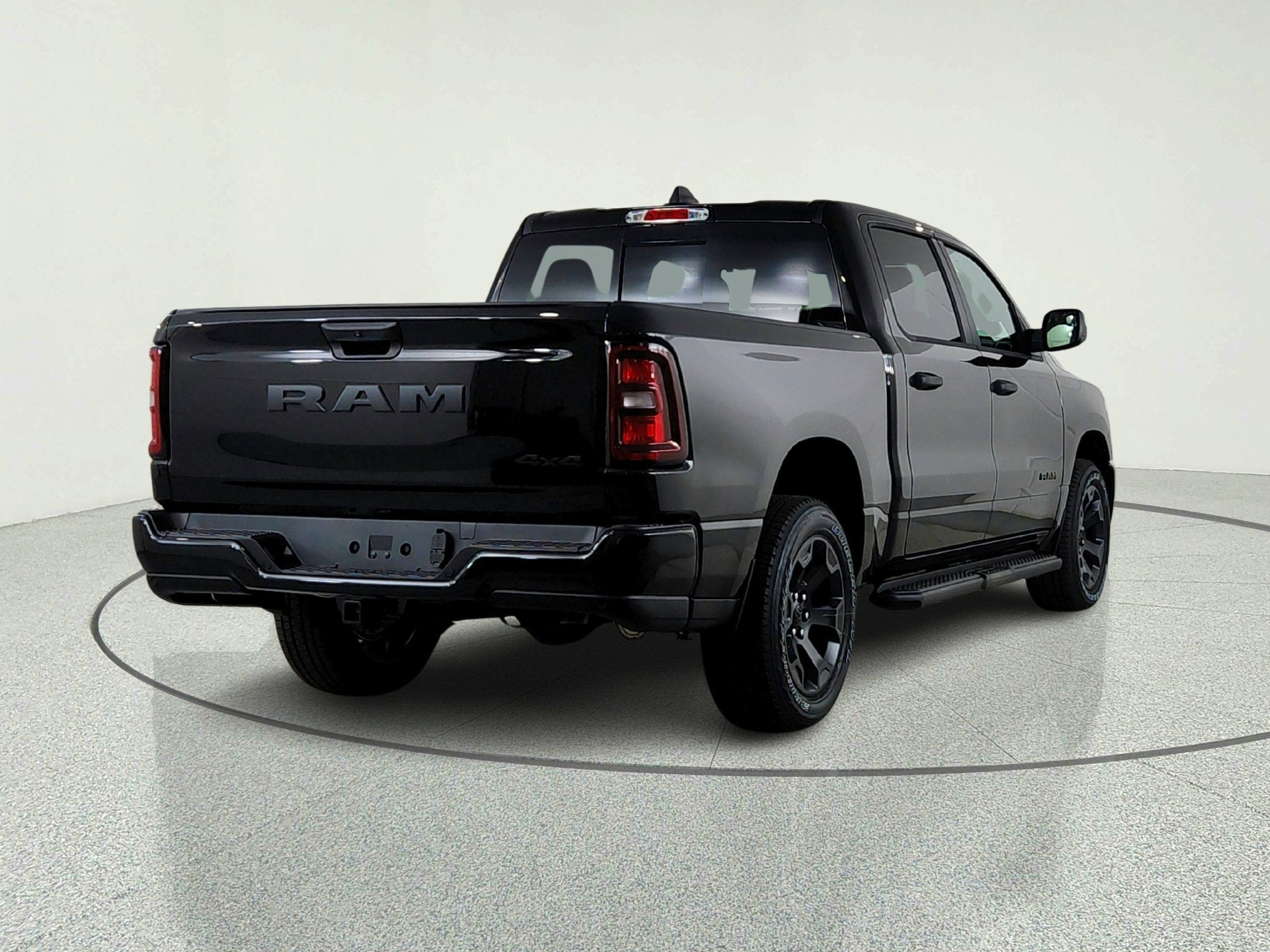 2026 RAM Ram 1500 RAM 1500 TRADESMAN CREW CAB 4X4 (144.5 IN WB 5 FT 7 IN BOX)
