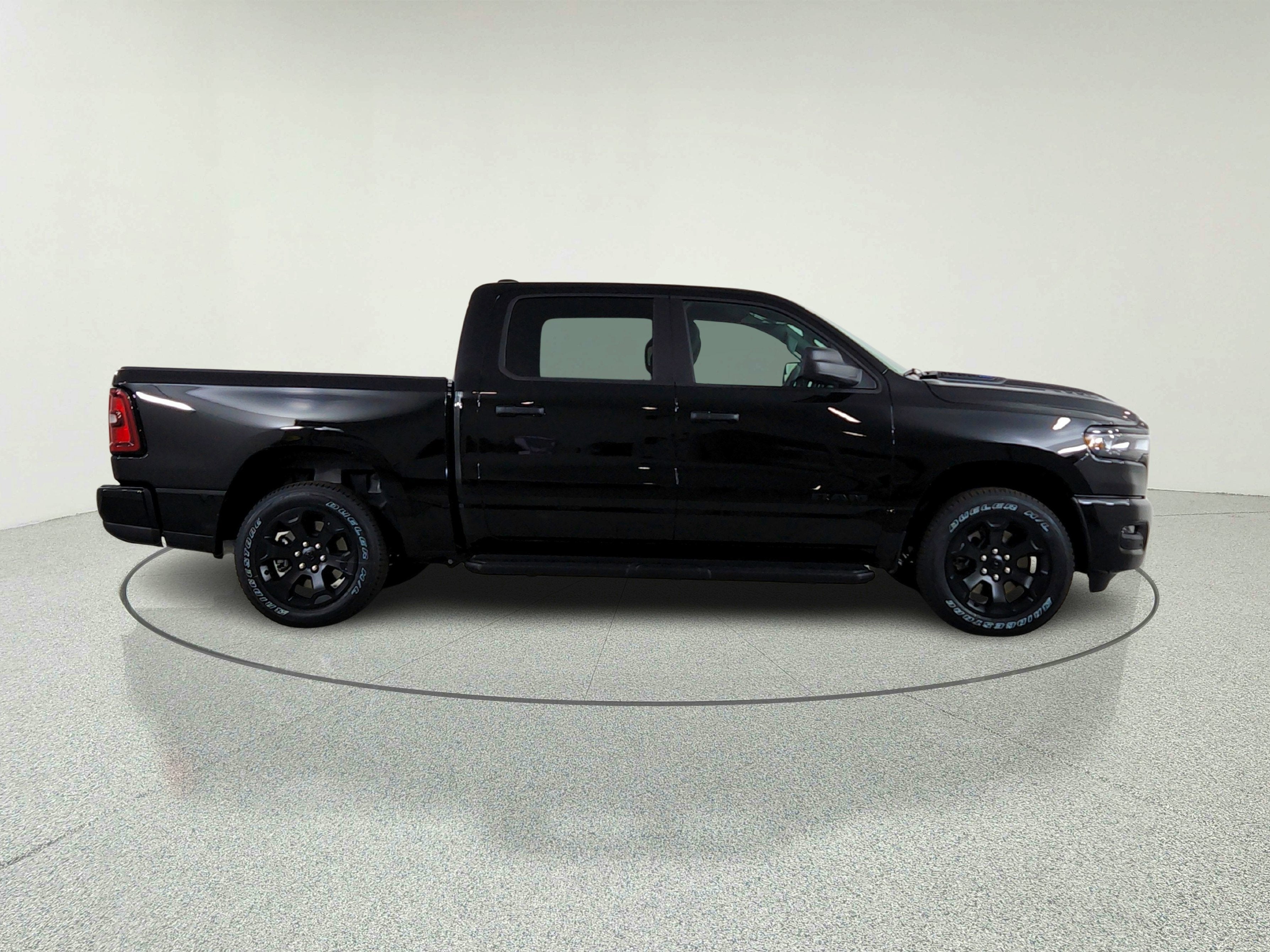 2026 RAM Ram 1500 RAM 1500 TRADESMAN CREW CAB 4X4 (144.5 IN WB 5 FT 7 IN BOX)