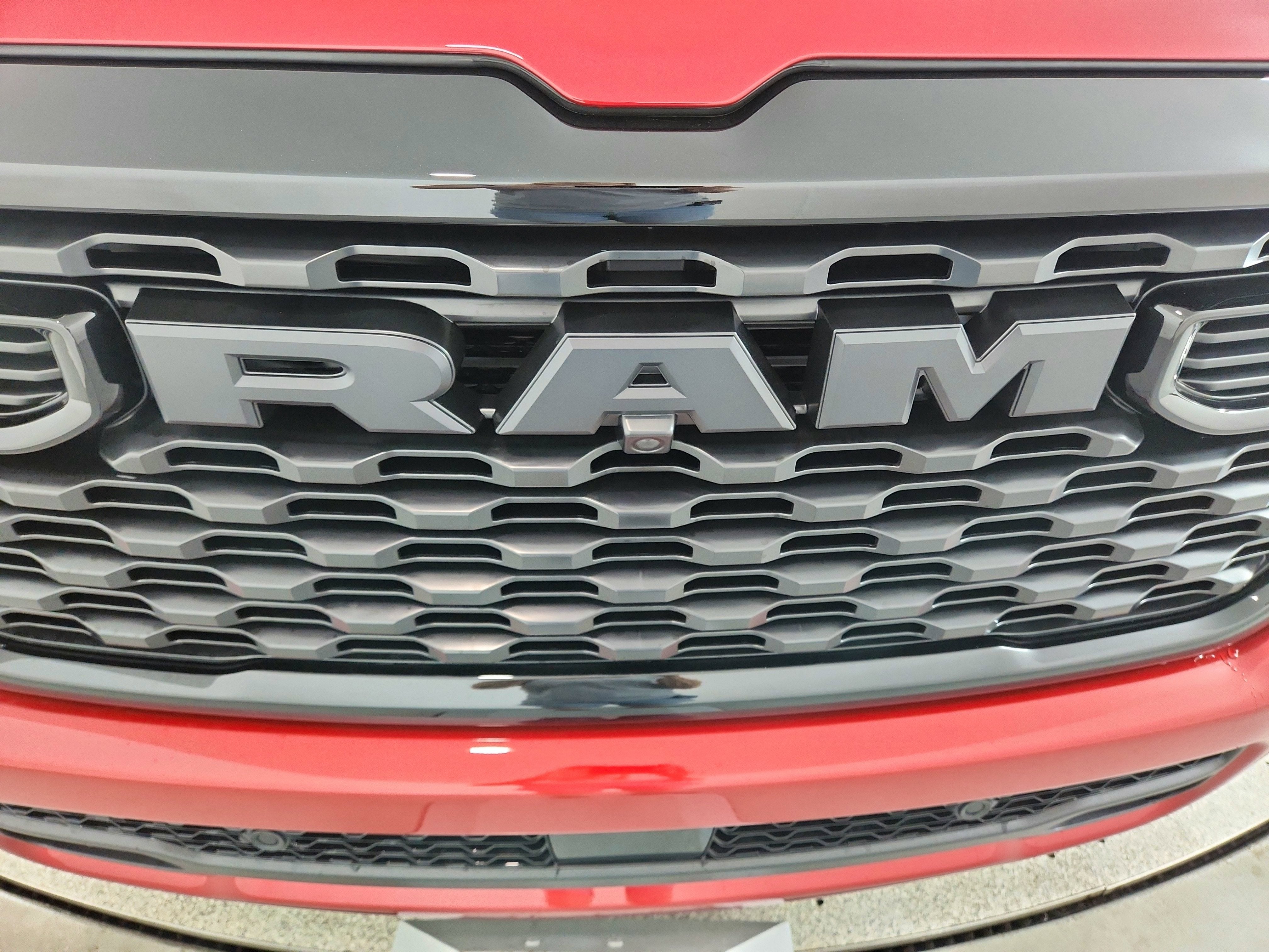 2026 RAM Ram 1500 RAM 1500 TRADESMAN CREW CAB 4X4 (144.5 IN WB 5 FT 7 IN BOX)