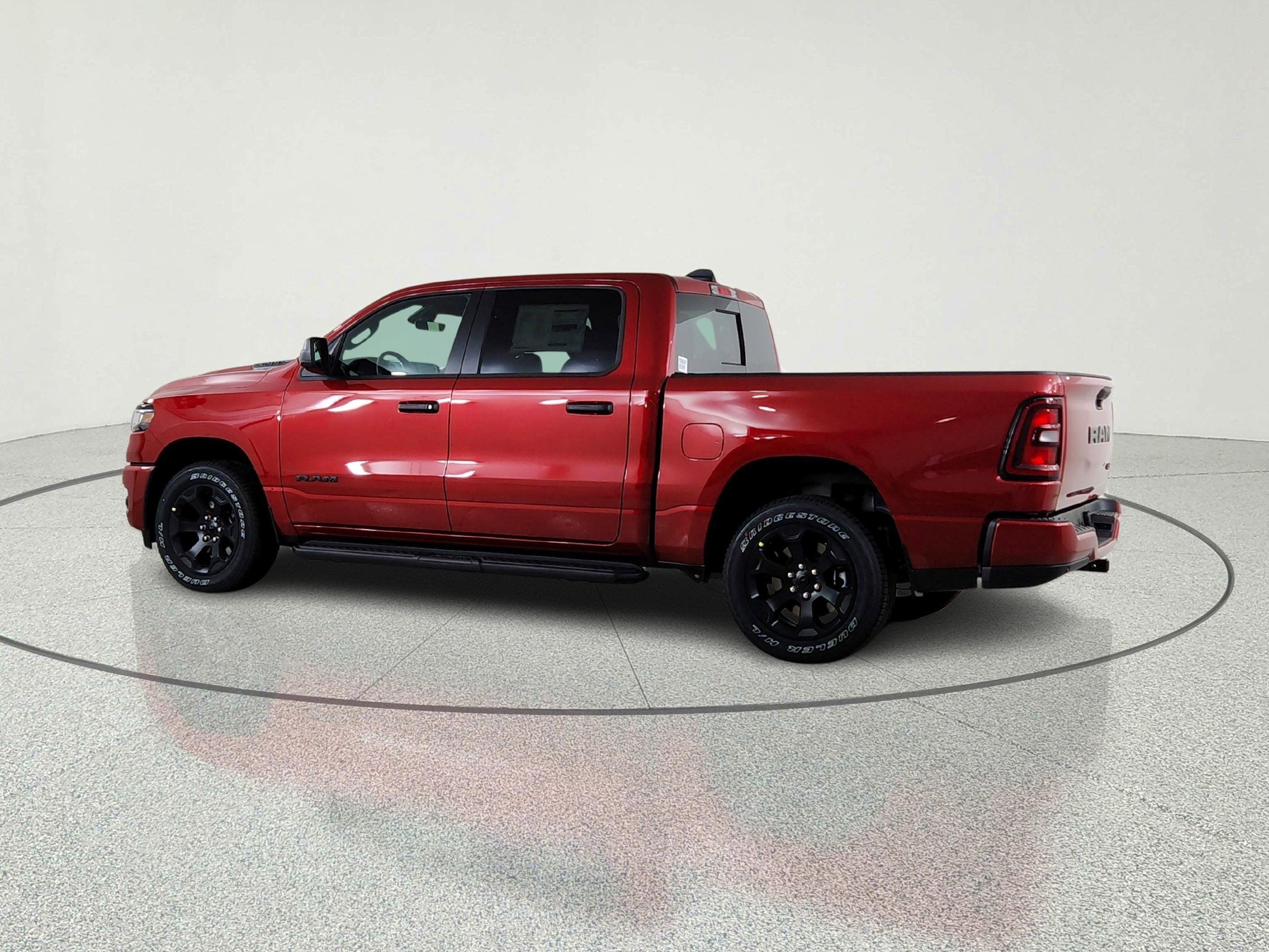 2026 RAM Ram 1500 RAM 1500 TRADESMAN CREW CAB 4X4 (144.5 IN WB 5 FT 7 IN BOX)