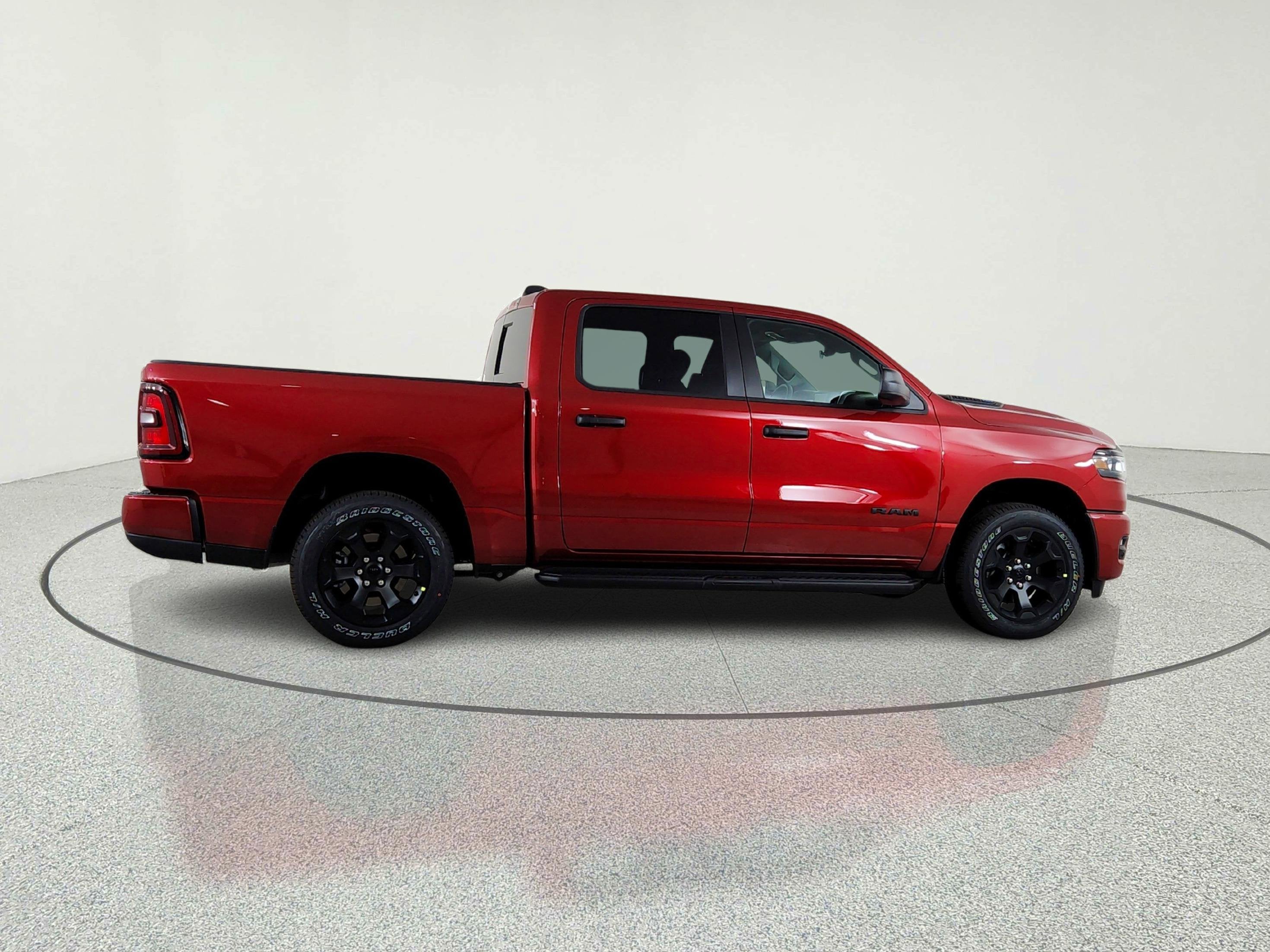 2026 RAM Ram 1500 RAM 1500 TRADESMAN CREW CAB 4X4 (144.5 IN WB 5 FT 7 IN BOX)