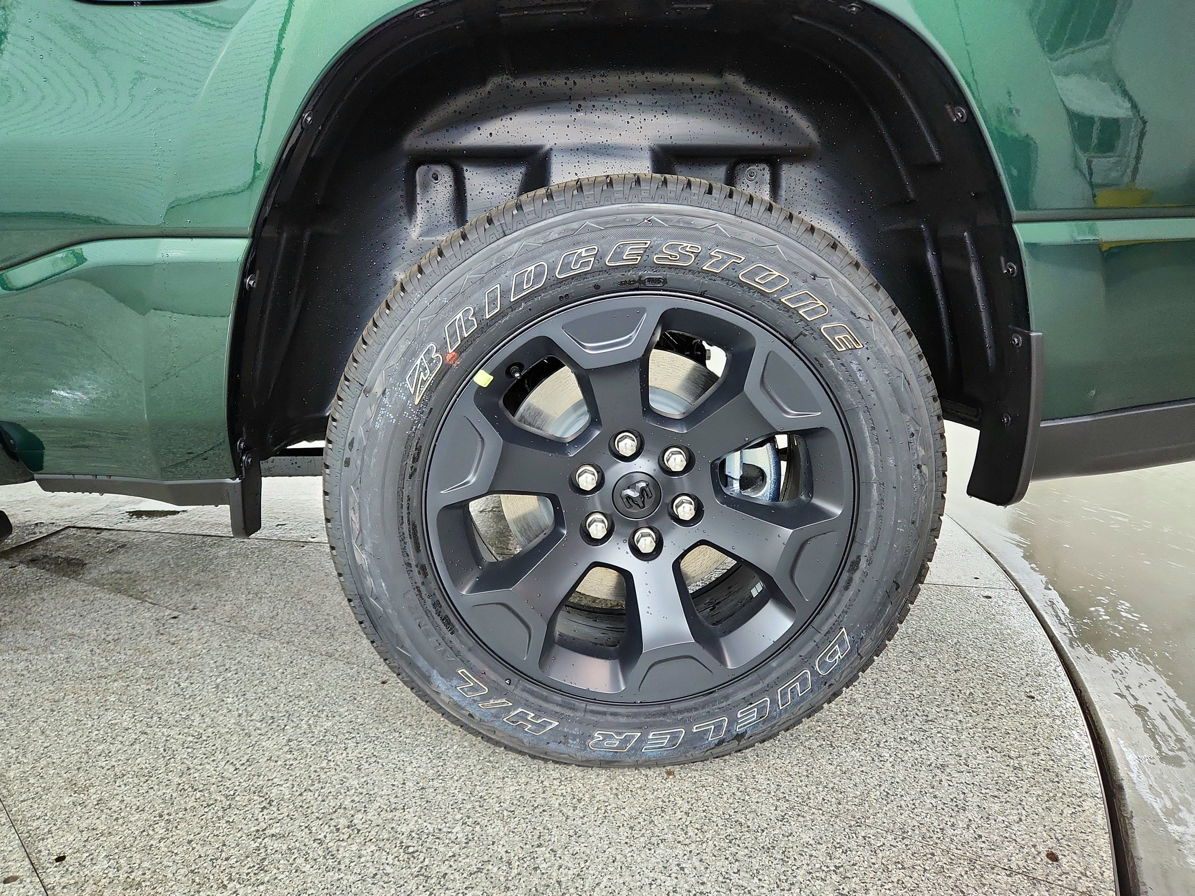 2026 RAM Ram 1500 RAM 1500 TRADESMAN CREW CAB 4X4 (144.5 IN WB 5 FT 7 IN BOX)