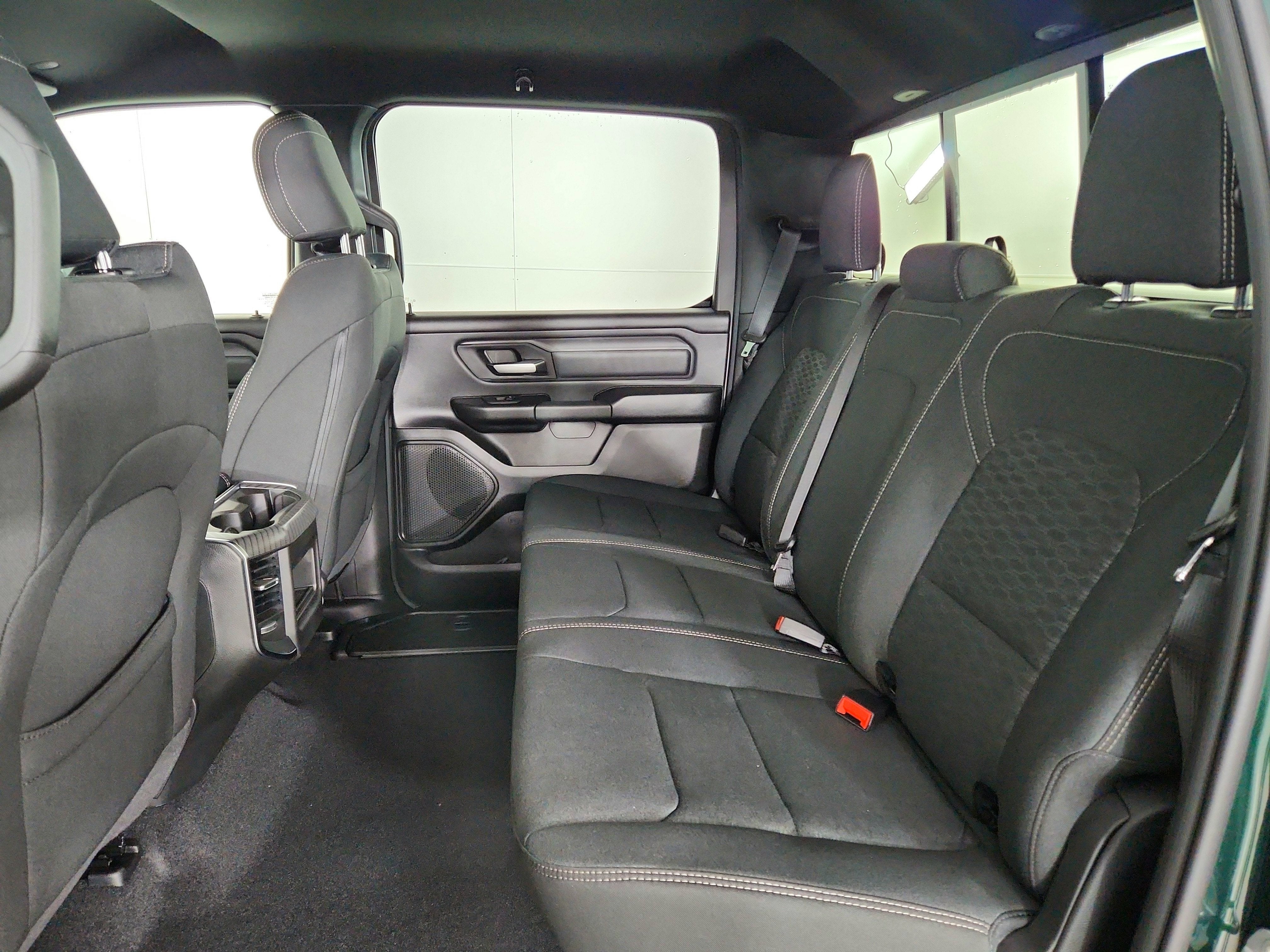 2026 RAM Ram 1500 RAM 1500 TRADESMAN CREW CAB 4X4 (144.5 IN WB 5 FT 7 IN BOX)
